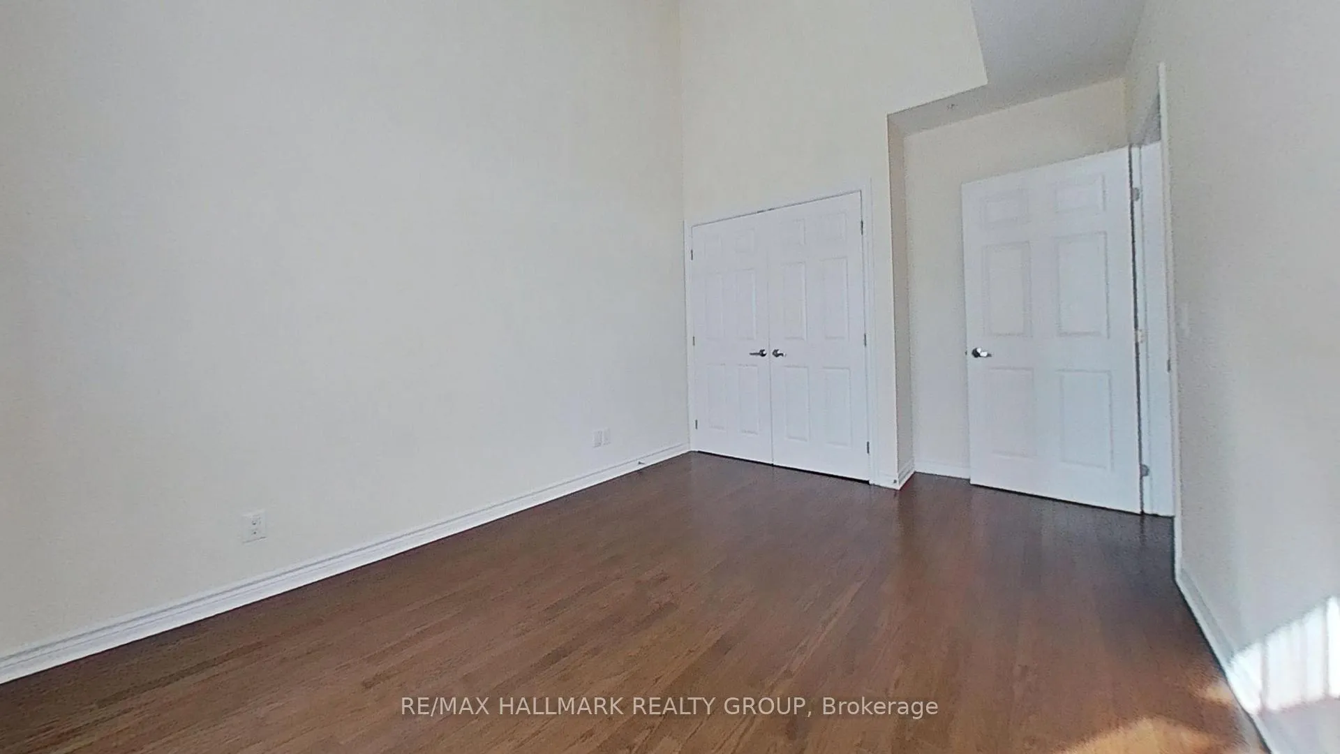 Photo 10 of Unit 401, 1201 Ohio Street, Ottawa, Billings Bridge — HOMEH