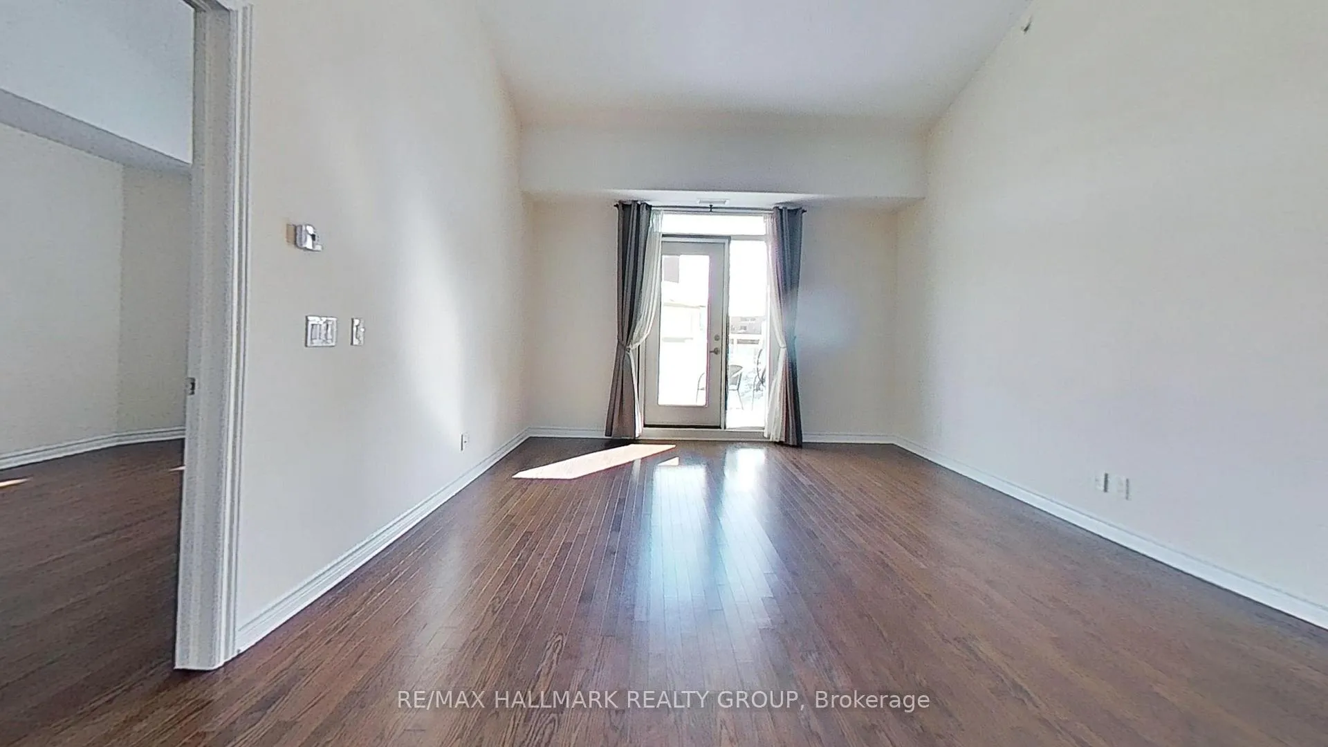 Photo 16 of Unit 401, 1201 Ohio Street, Ottawa, Billings Bridge — HOMEH