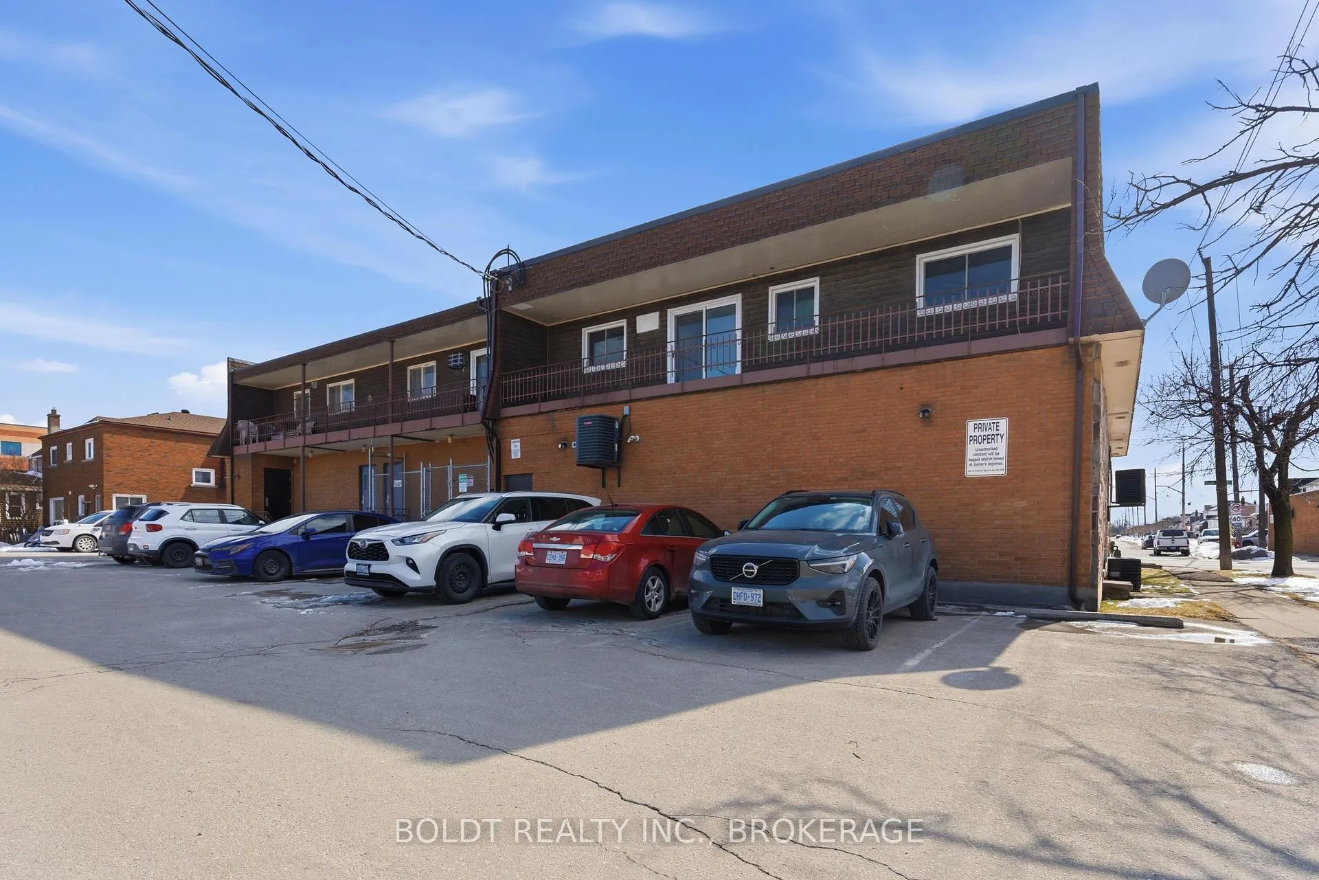 Photo 3 of Unit F, 706 Main Street, Welland, Welland Downtown — HOMEH