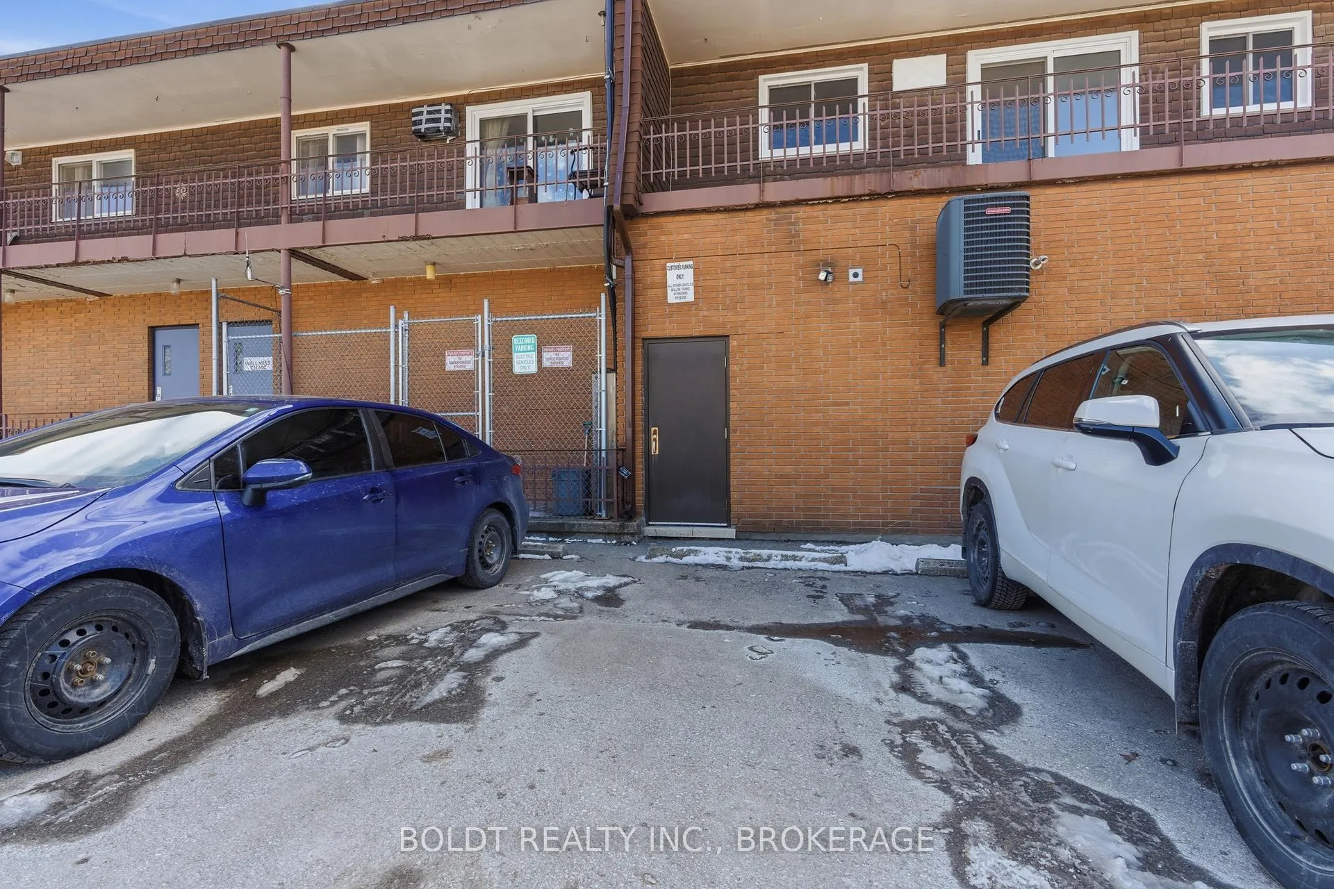 Photo 4 of Unit F, 706 Main Street, Welland, Welland Downtown — HOMEH
