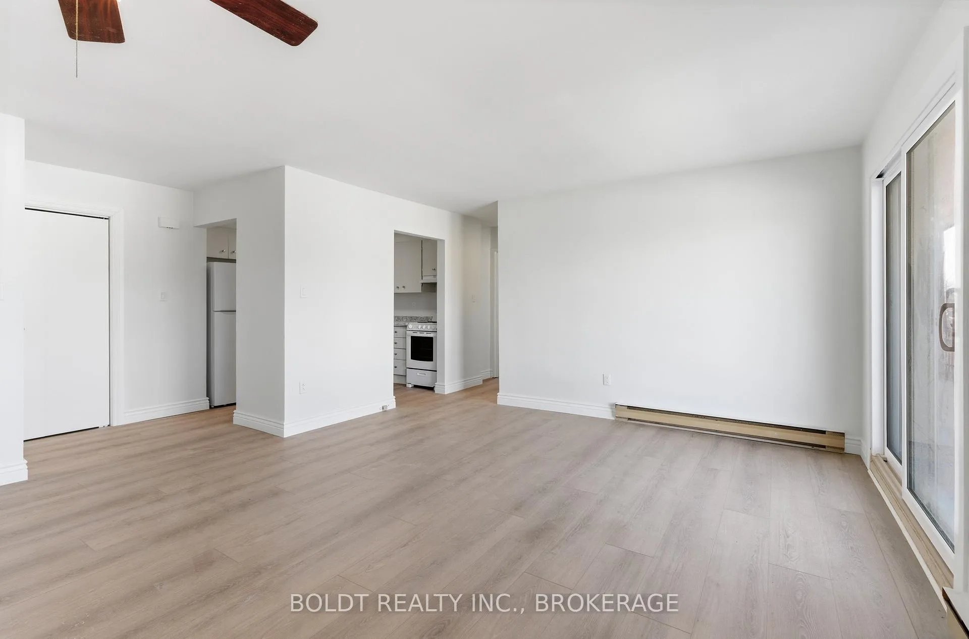 Photo 10 of Unit F, 706 Main Street, Welland, Welland Downtown — HOMEH