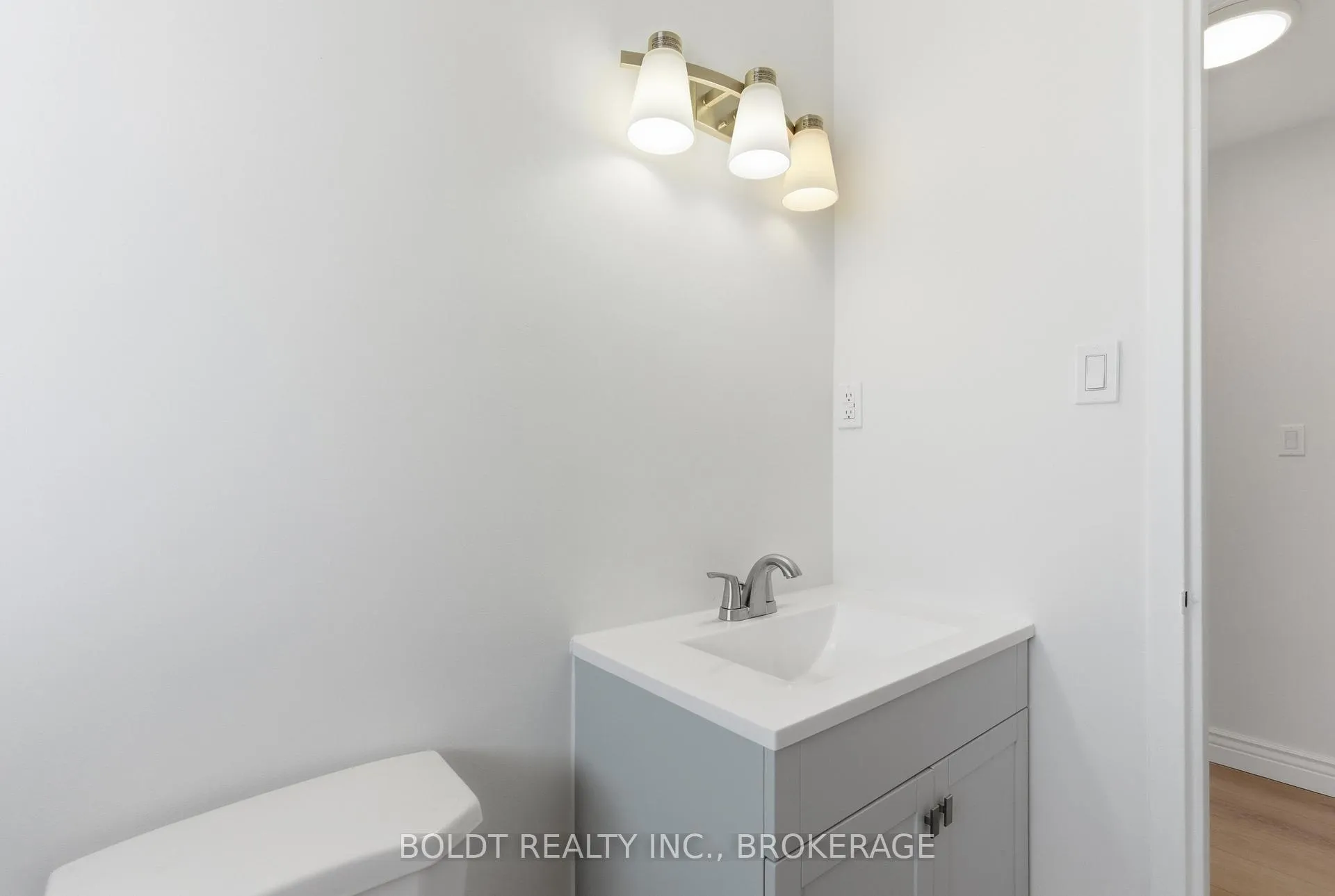 Photo 20 of Unit F, 706 Main Street, Welland, Welland Downtown — HOMEH