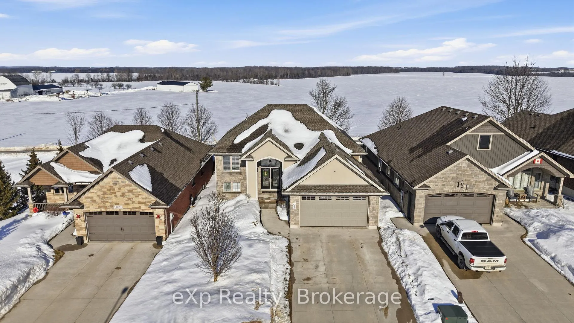 Photo 3 of 185 Ruby's Crescent, Wellington North, Mount Forest — HOMEH