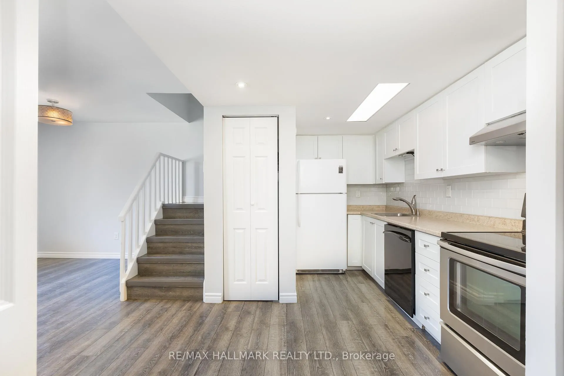 Photo 7 of Unit 30, 1250 King Street W, Toronto, South Parkdale — HOMEH