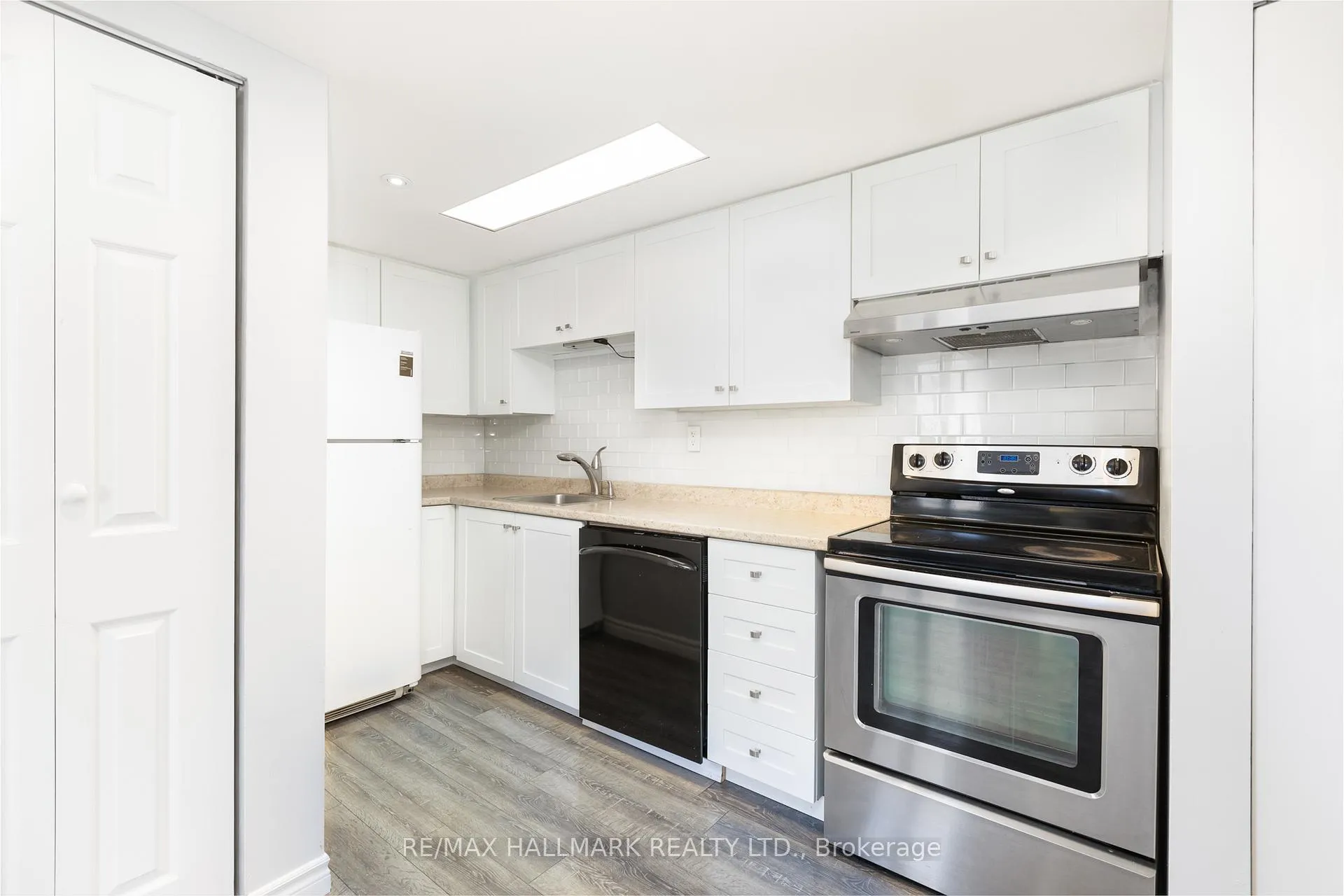 Photo 8 of Unit 30, 1250 King Street W, Toronto, South Parkdale — HOMEH