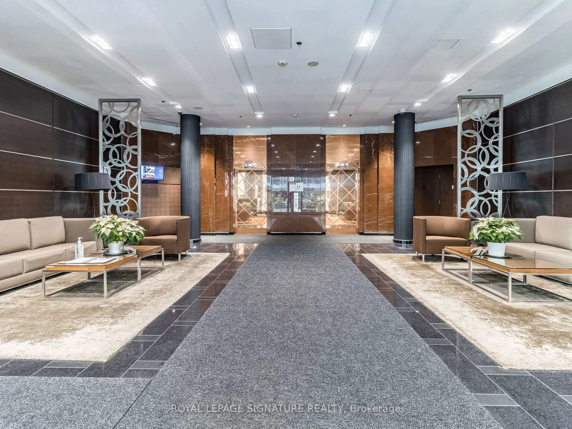 Photo 4 of Unit 203, 55 Bloor Street E, Toronto, Church-Yonge Corridor — HOMEH