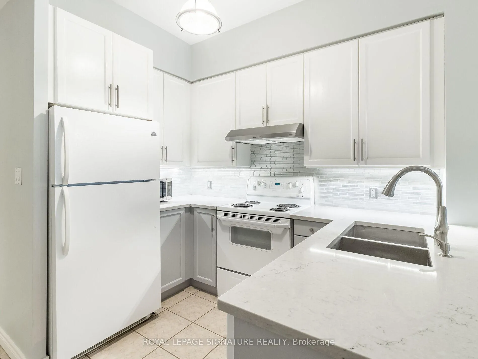 Photo 7 of Unit 203, 55 Bloor Street E, Toronto, Church-Yonge Corridor — HOMEH