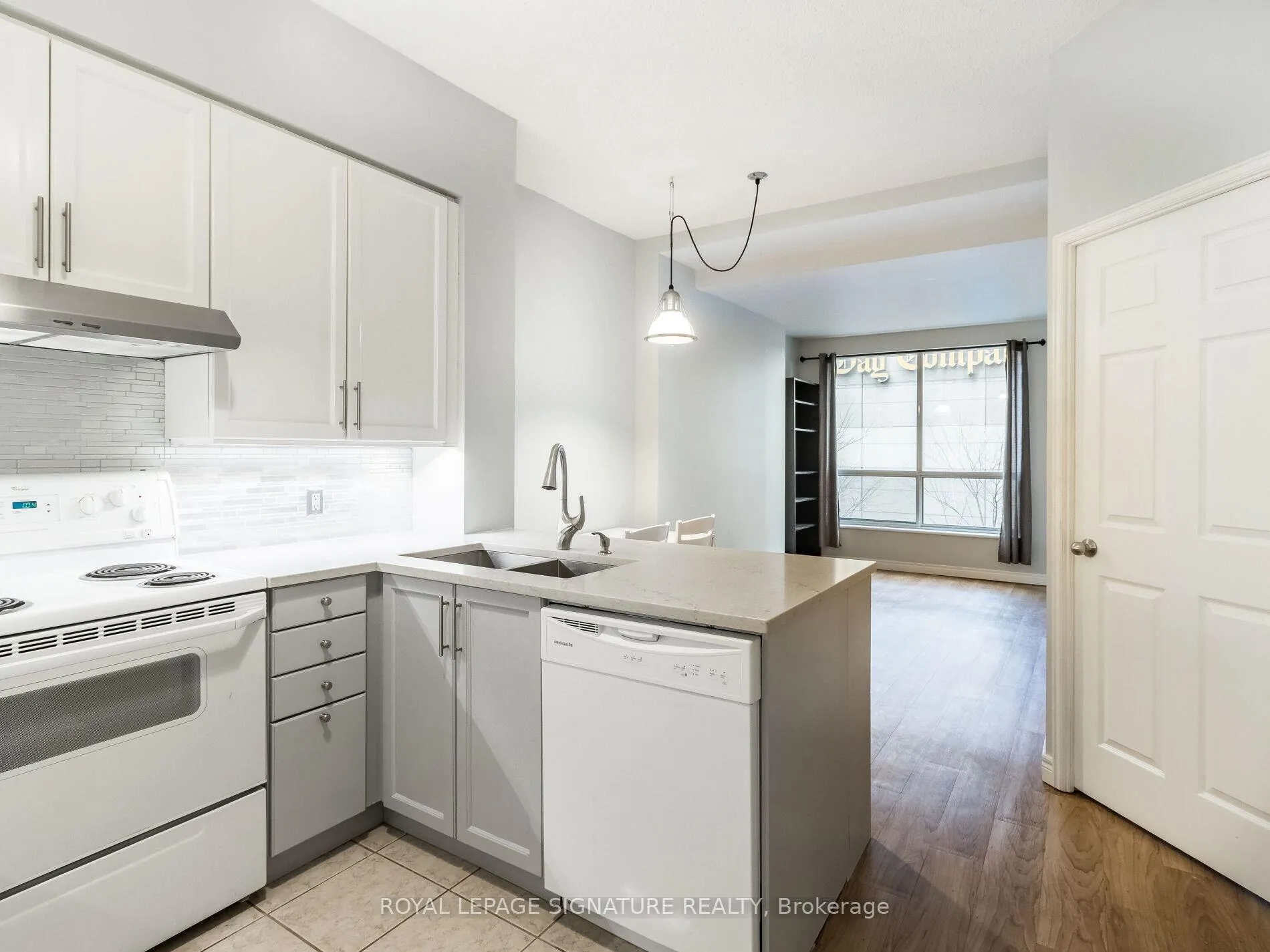 Photo 9 of Unit 203, 55 Bloor Street E, Toronto, Church-Yonge Corridor — HOMEH