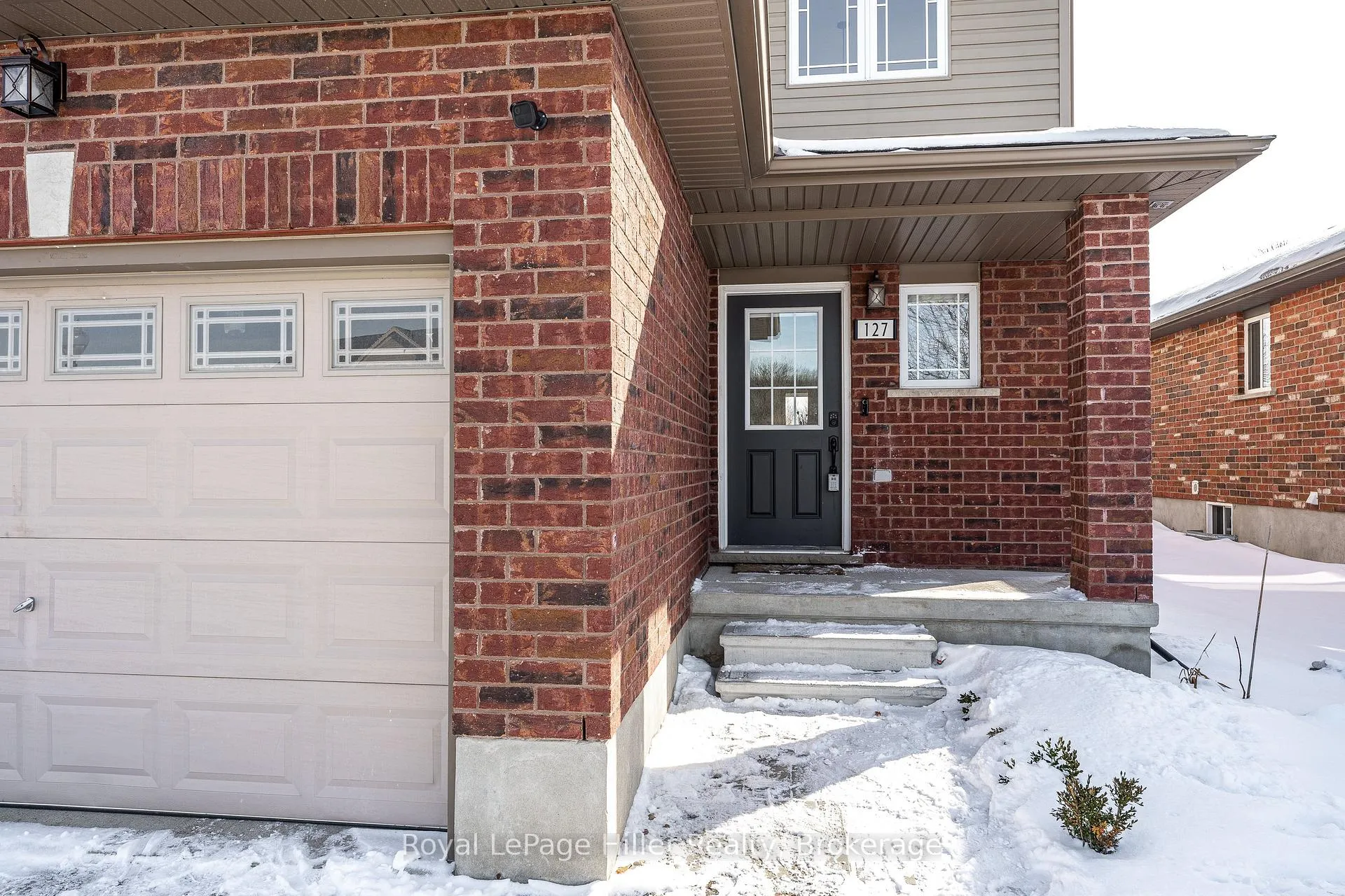 Photo 3 of 127 Maxwell Street, St. Marys — HOMEH