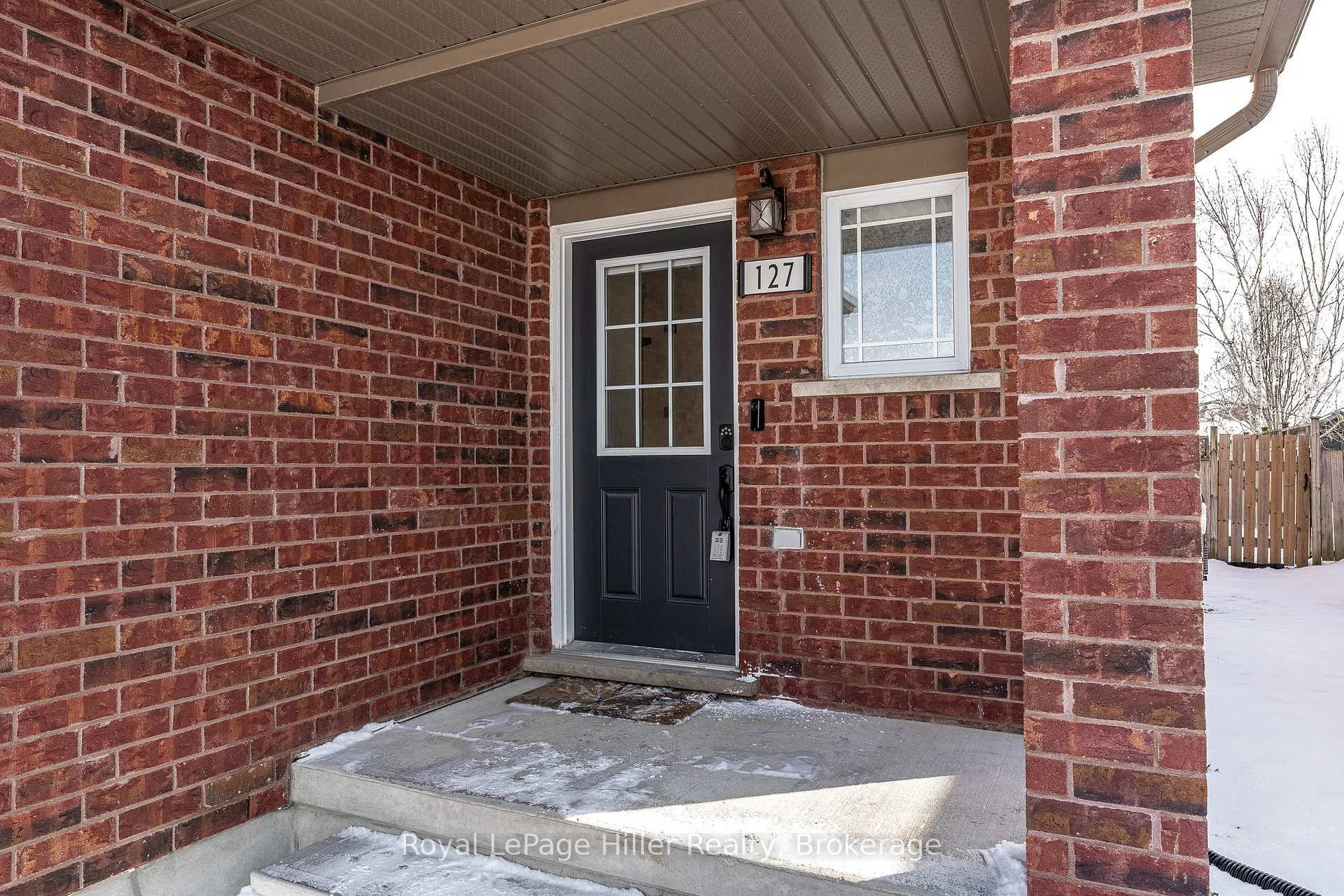 Photo 4 of 127 Maxwell Street, St. Marys — HOMEH