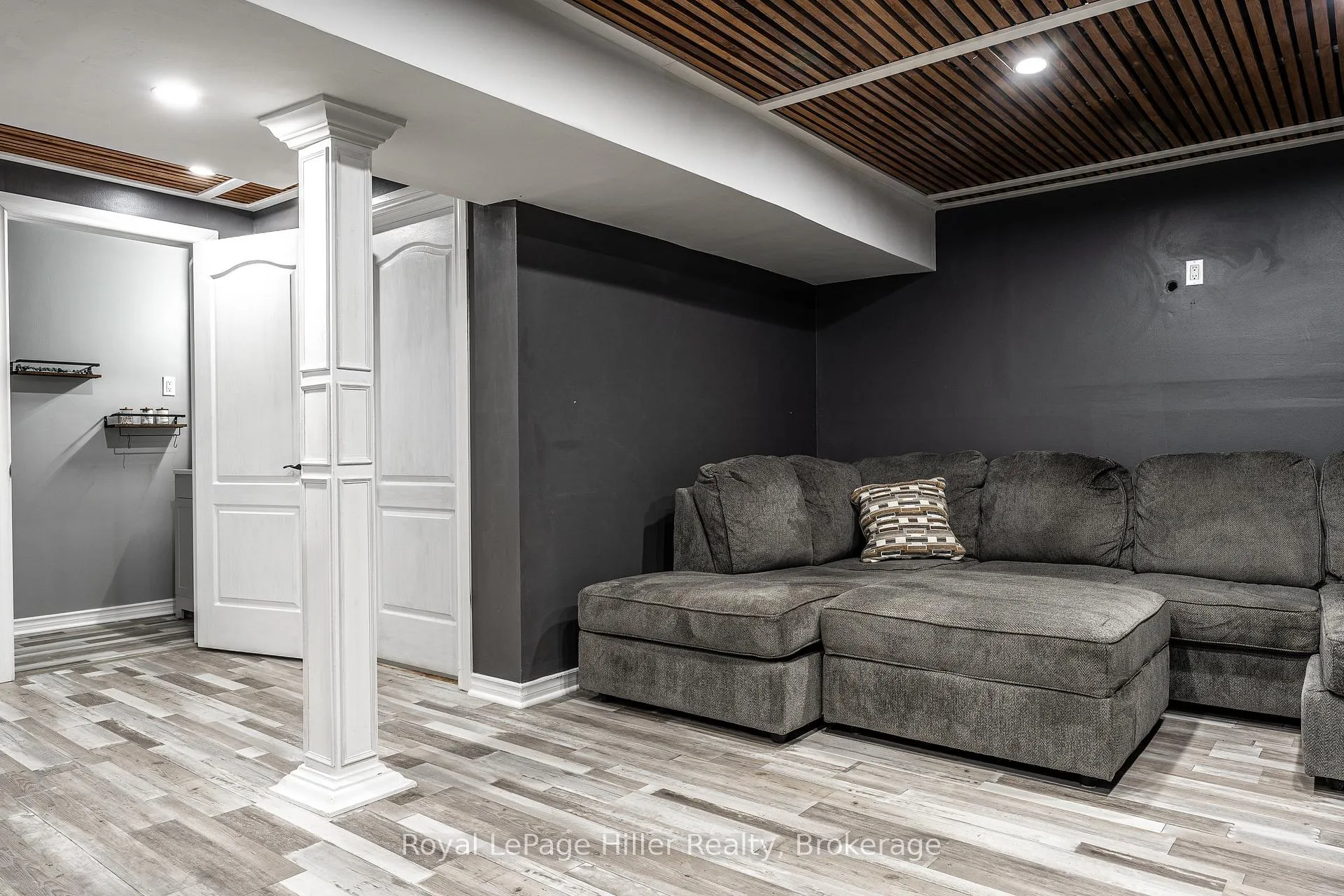 Photo 35 of 127 Maxwell Street, St. Marys — HOMEH