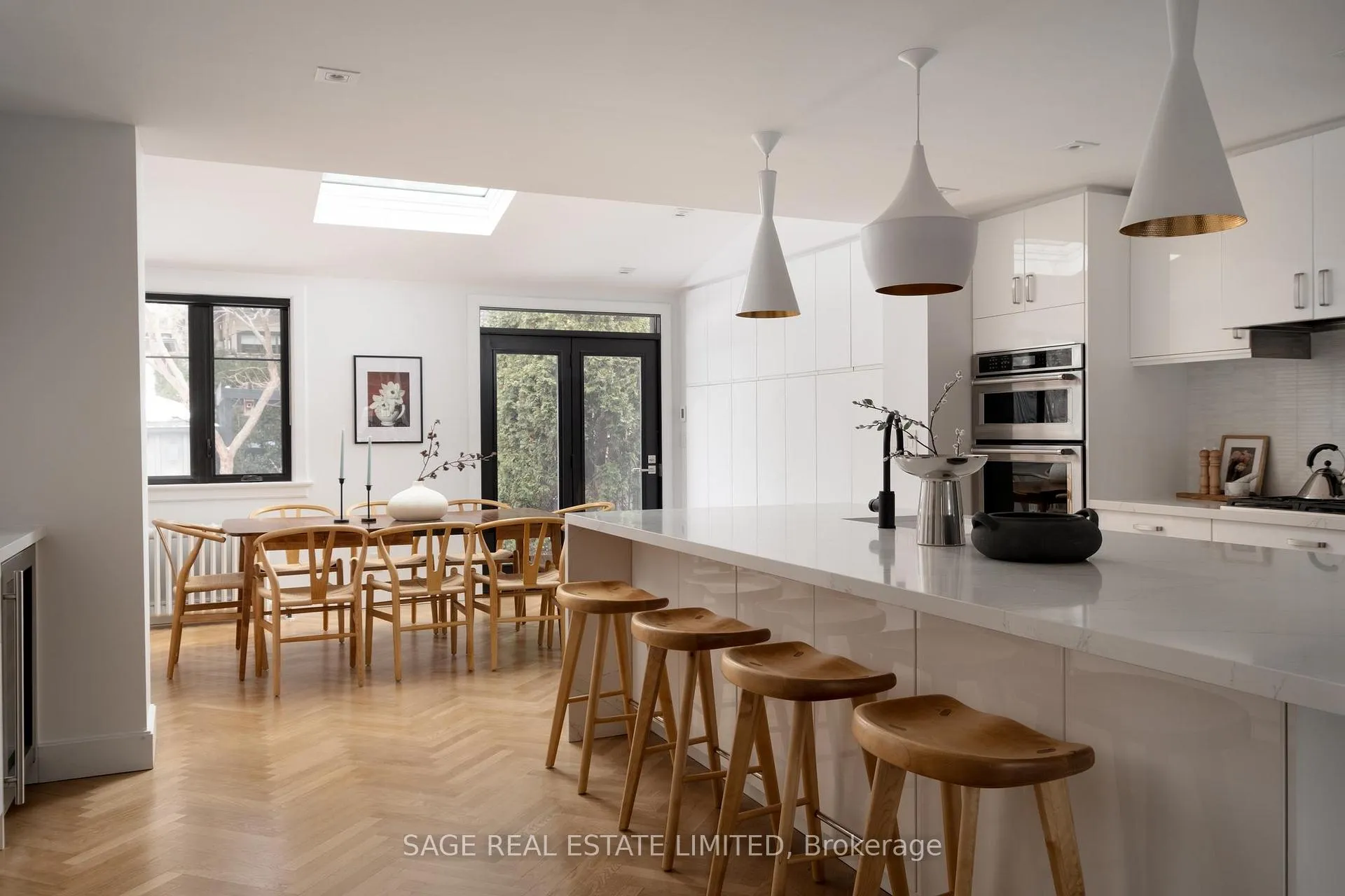 Photo 7 of 20 Verbena Avenue, Toronto, High Park-Swansea — HOMEH