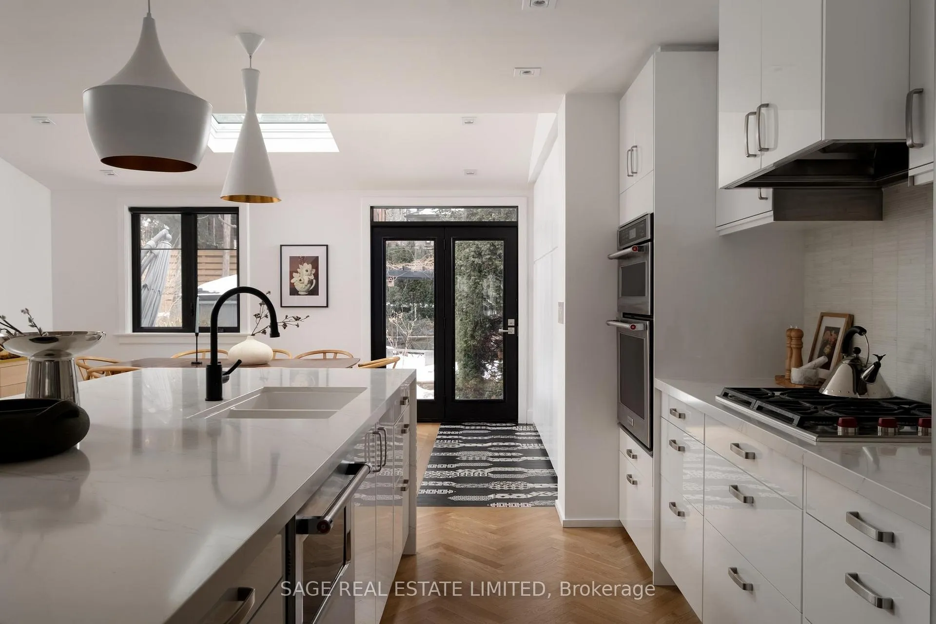 Photo 11 of 20 Verbena Avenue, Toronto, High Park-Swansea — HOMEH