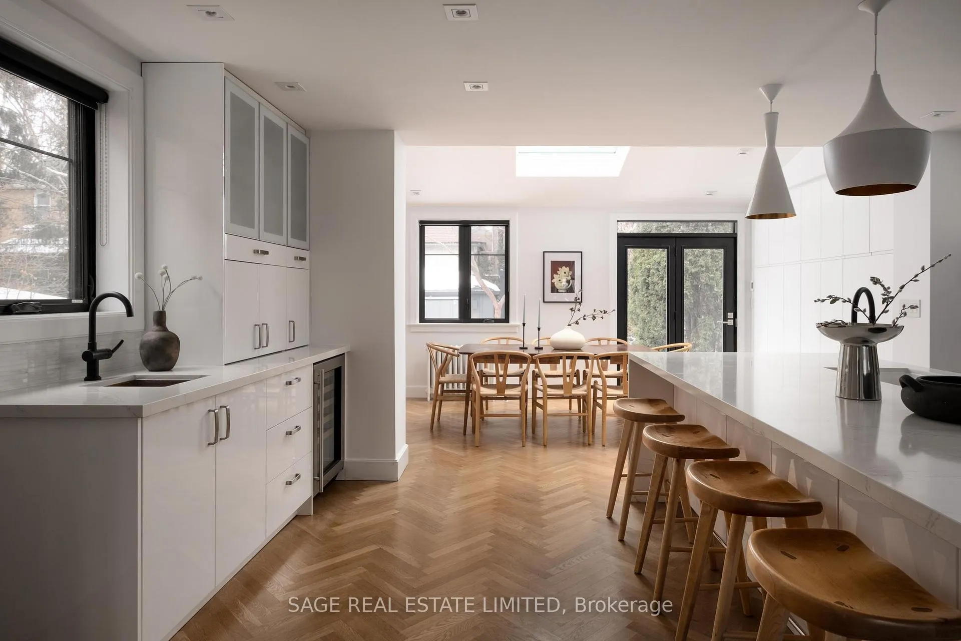 Photo 12 of 20 Verbena Avenue, Toronto, High Park-Swansea — HOMEH