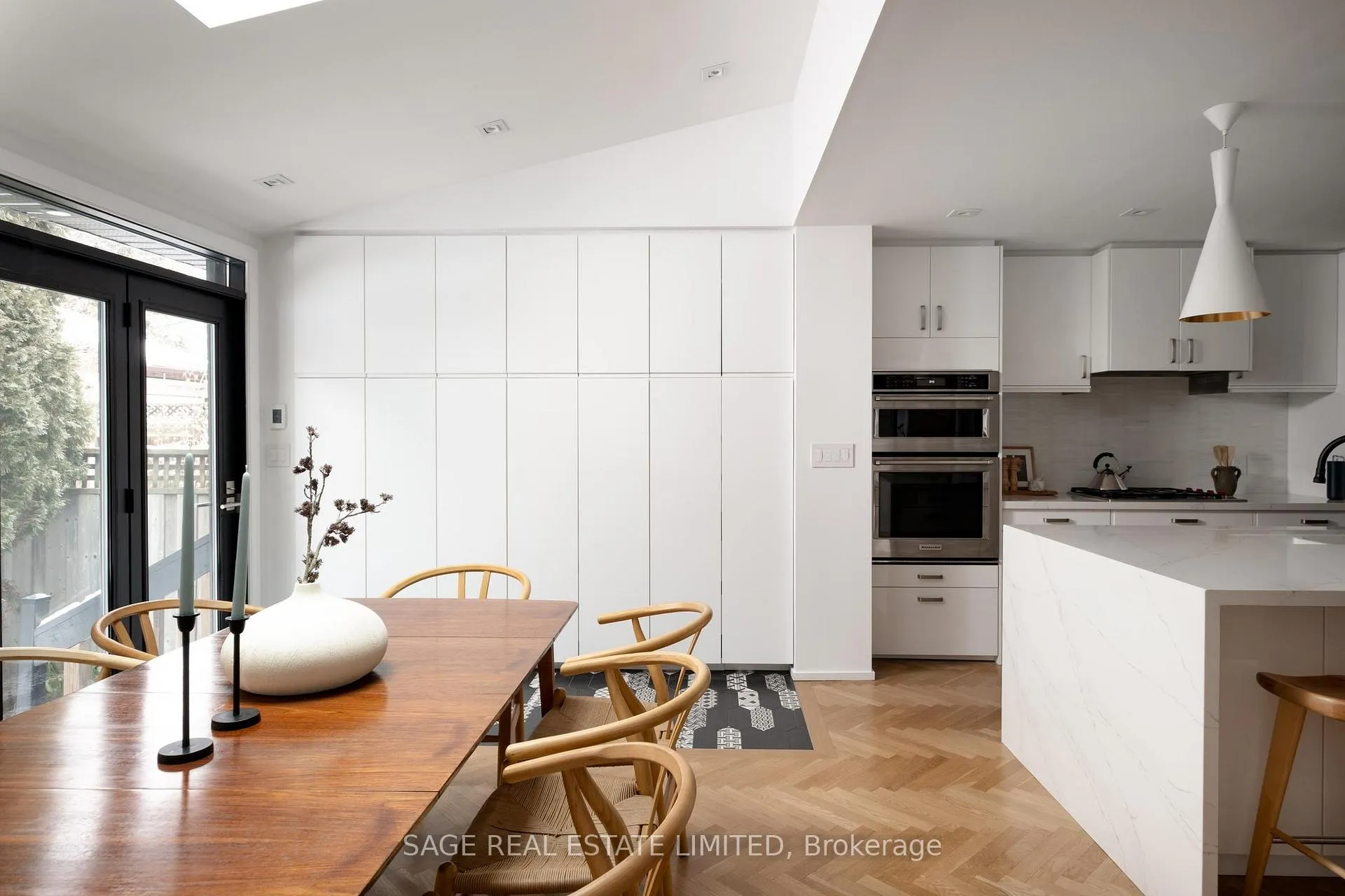 Photo 15 of 20 Verbena Avenue, Toronto, High Park-Swansea — HOMEH