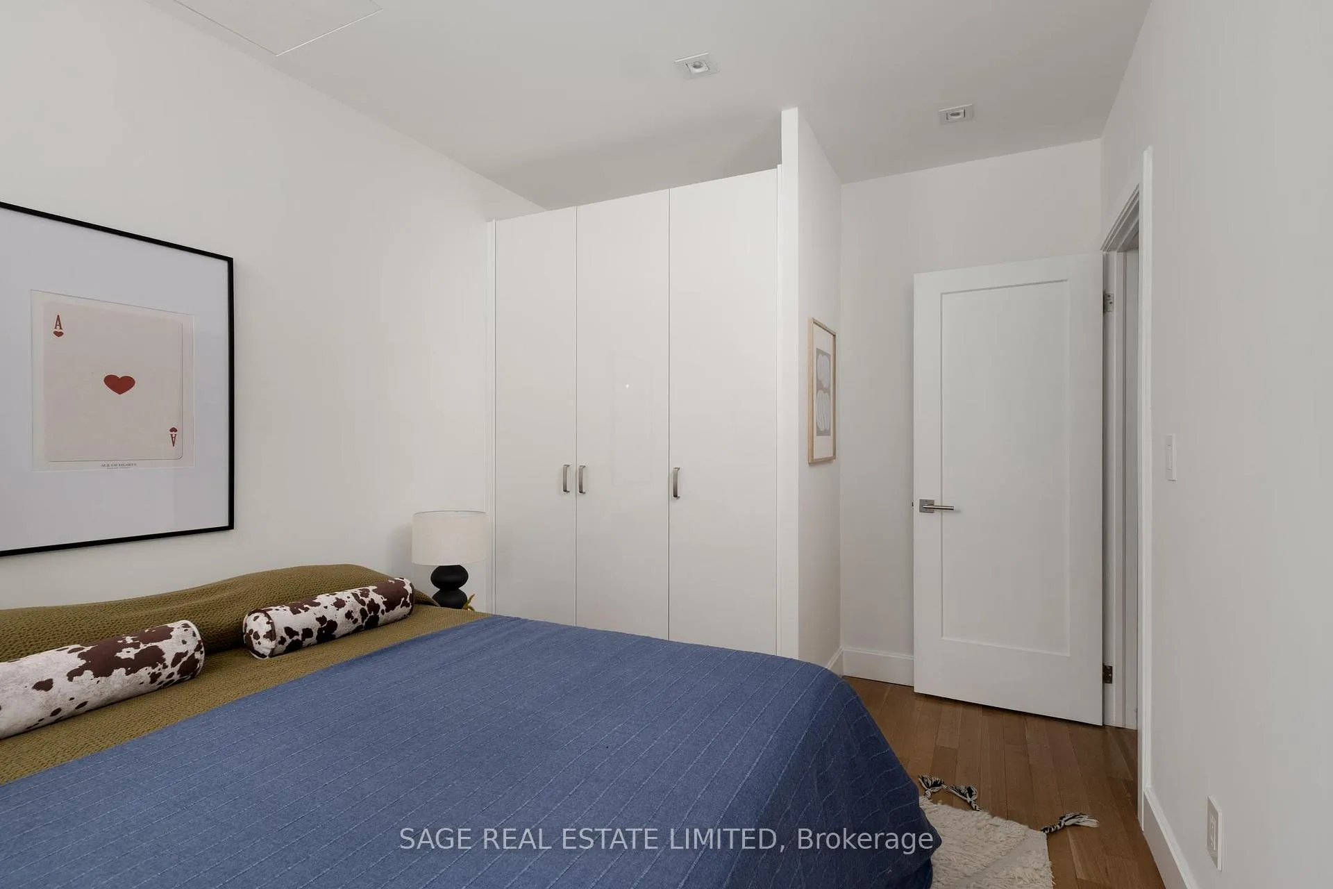 Photo 23 of 20 Verbena Avenue, Toronto, High Park-Swansea — HOMEH