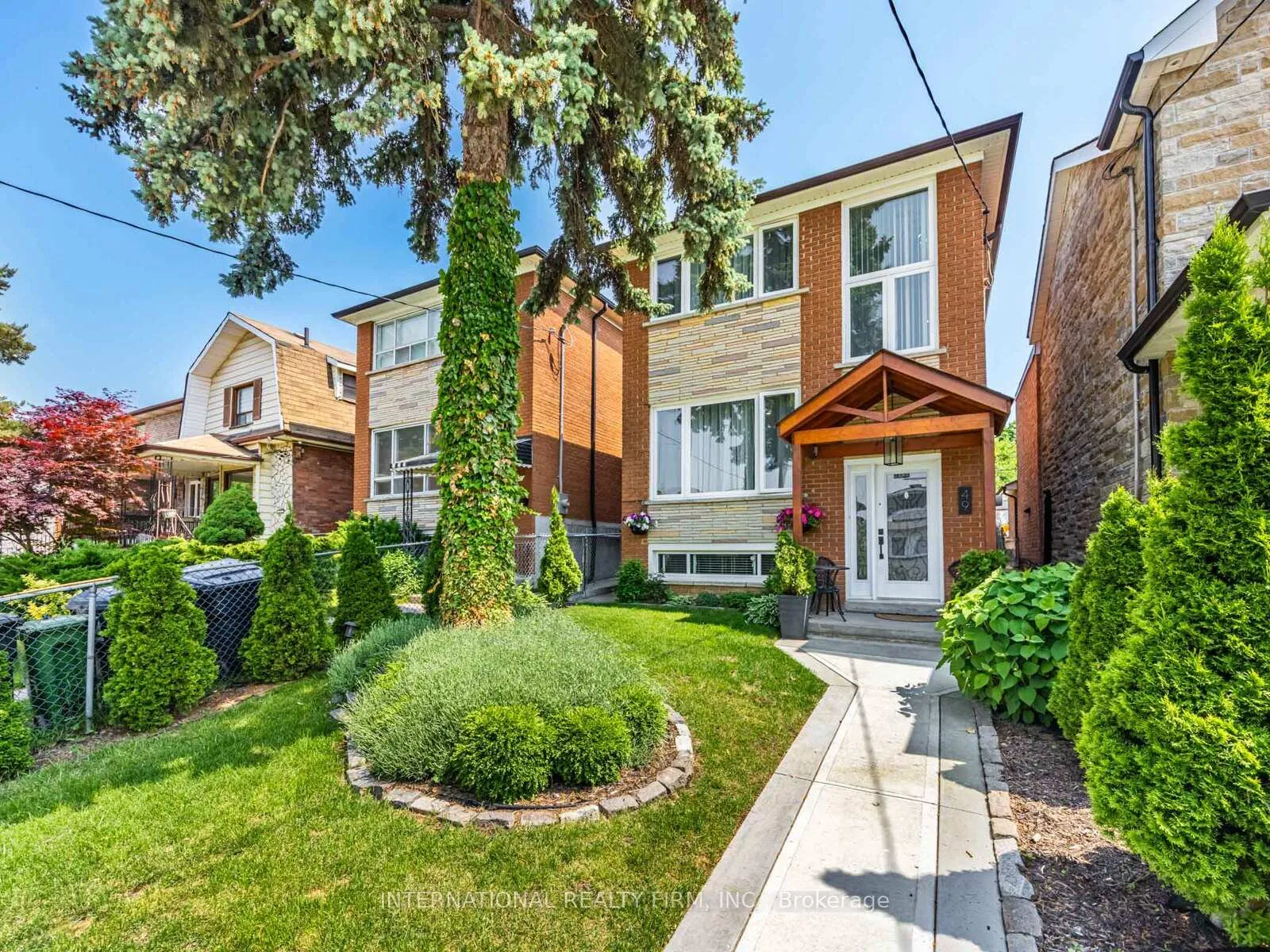 Photo 3 of 49 Lapp Street, Toronto, Rockcliffe-Smythe — HOMEH