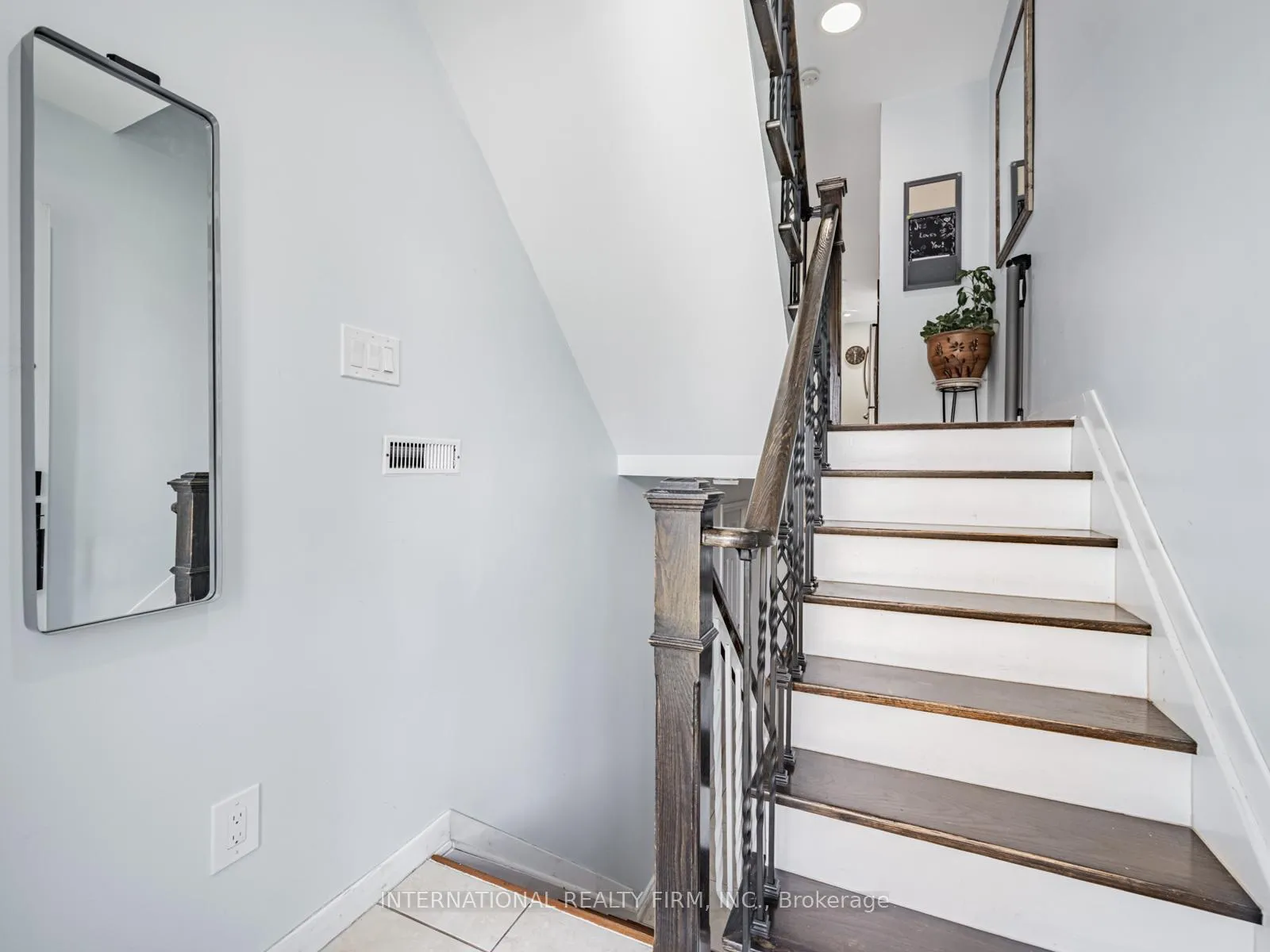 Photo 5 of 49 Lapp Street, Toronto, Rockcliffe-Smythe — HOMEH