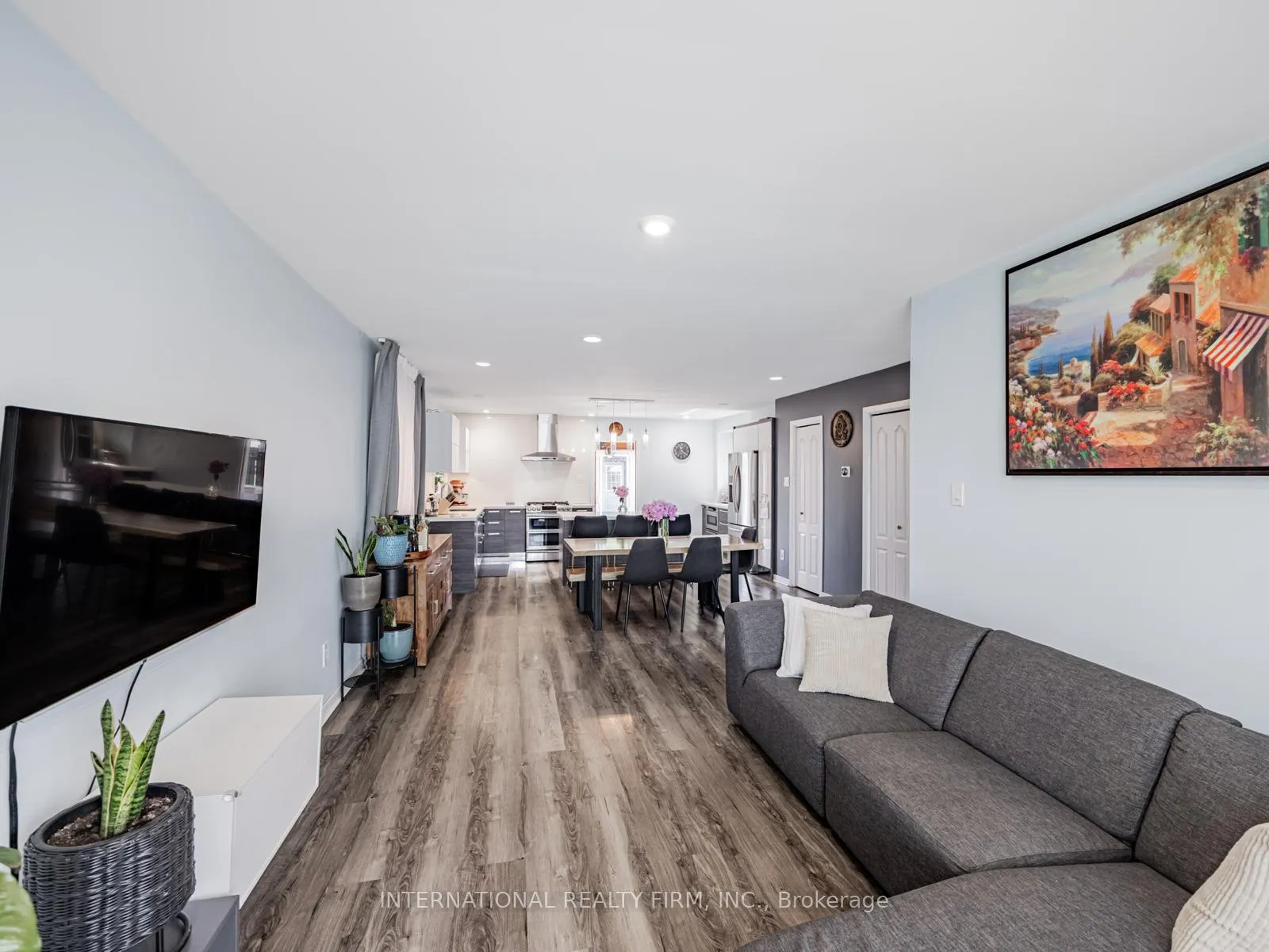 Photo 8 of 49 Lapp Street, Toronto, Rockcliffe-Smythe — HOMEH