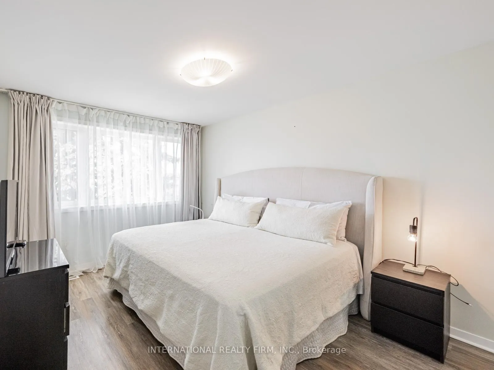 Photo 17 of 49 Lapp Street, Toronto, Rockcliffe-Smythe — HOMEH