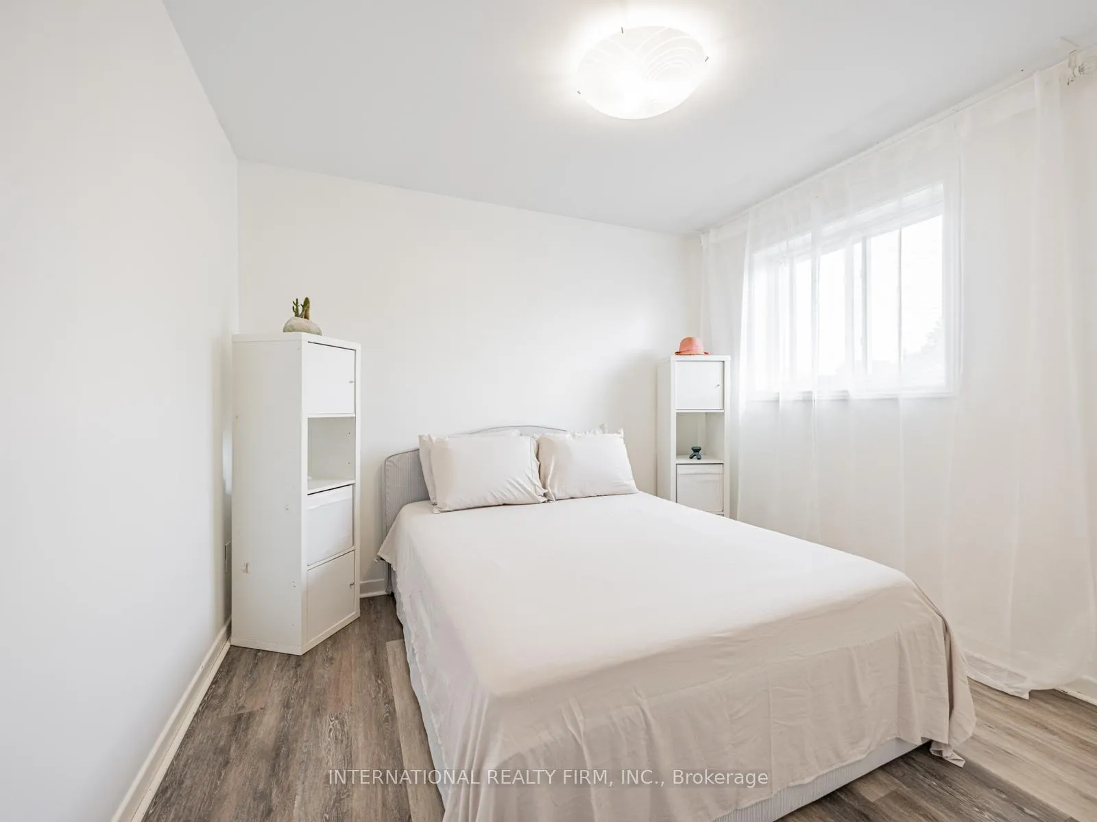 Photo 19 of 49 Lapp Street, Toronto, Rockcliffe-Smythe — HOMEH