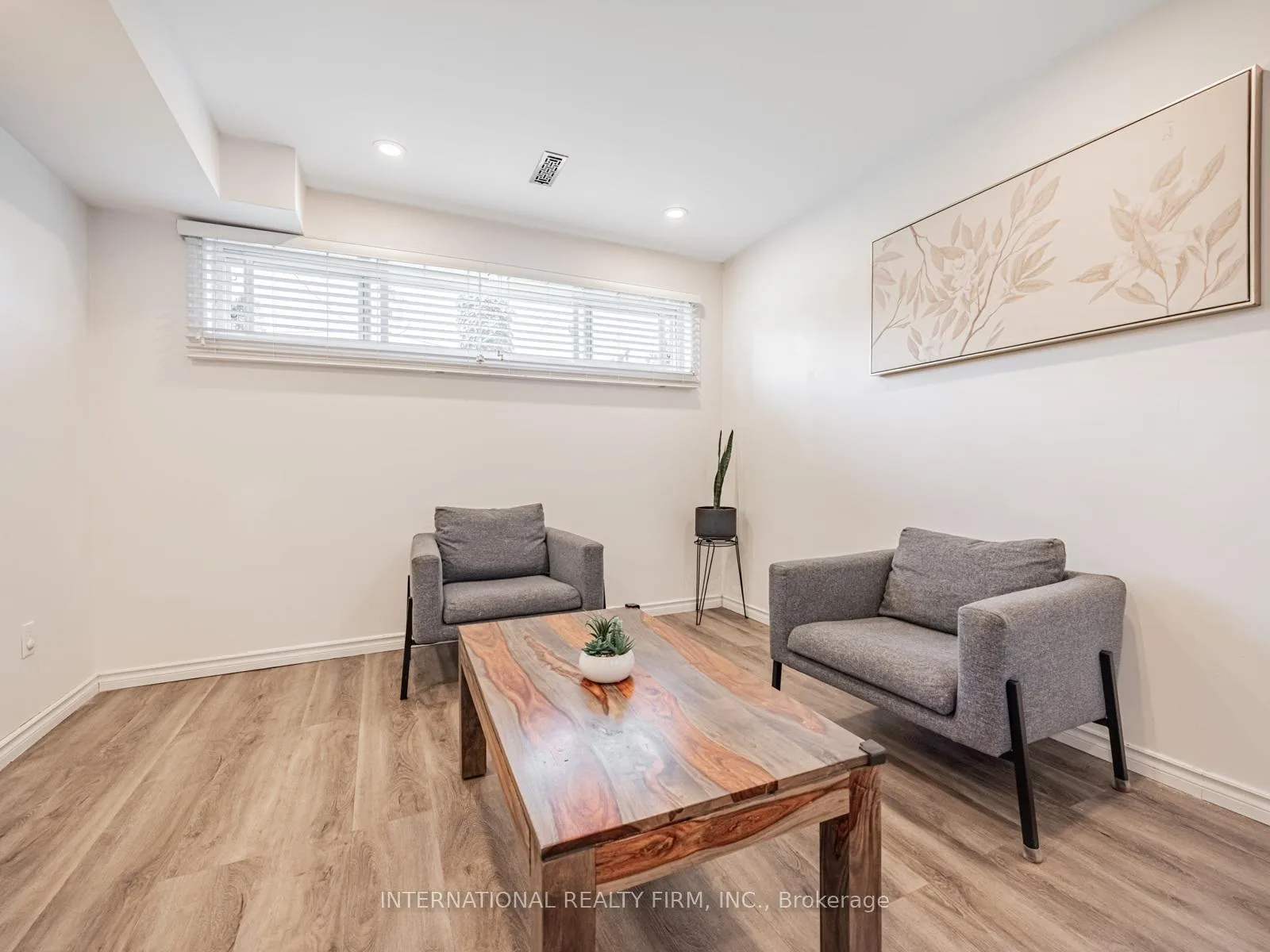 Photo 22 of 49 Lapp Street, Toronto, Rockcliffe-Smythe — HOMEH