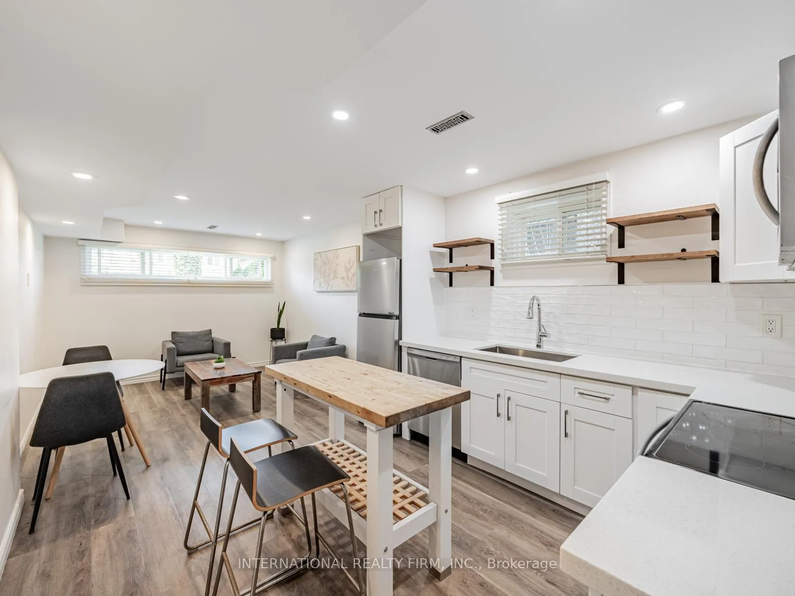 Photo 26 of 49 Lapp Street, Toronto, Rockcliffe-Smythe — HOMEH