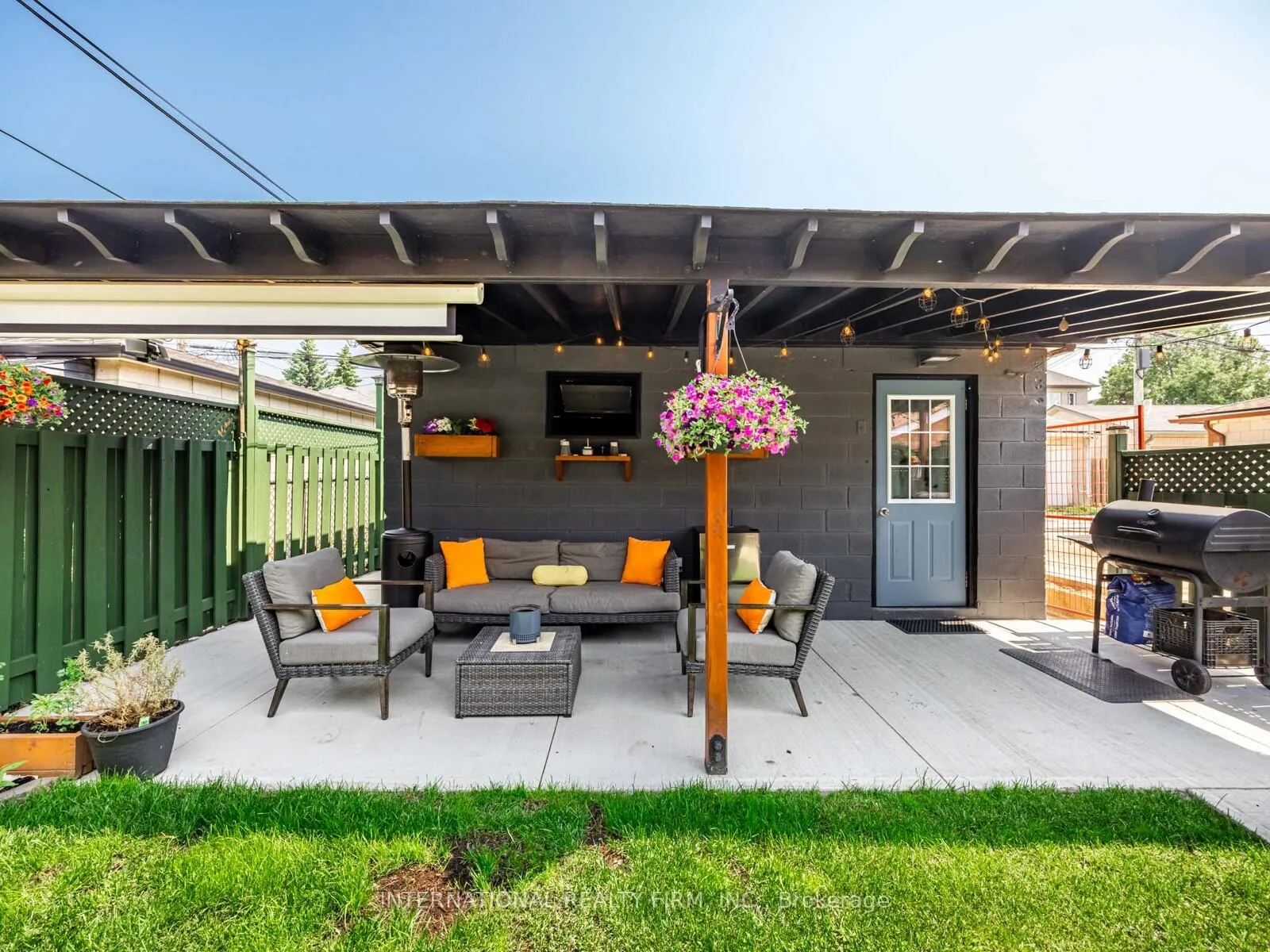 Photo 35 of 49 Lapp Street, Toronto, Rockcliffe-Smythe — HOMEH