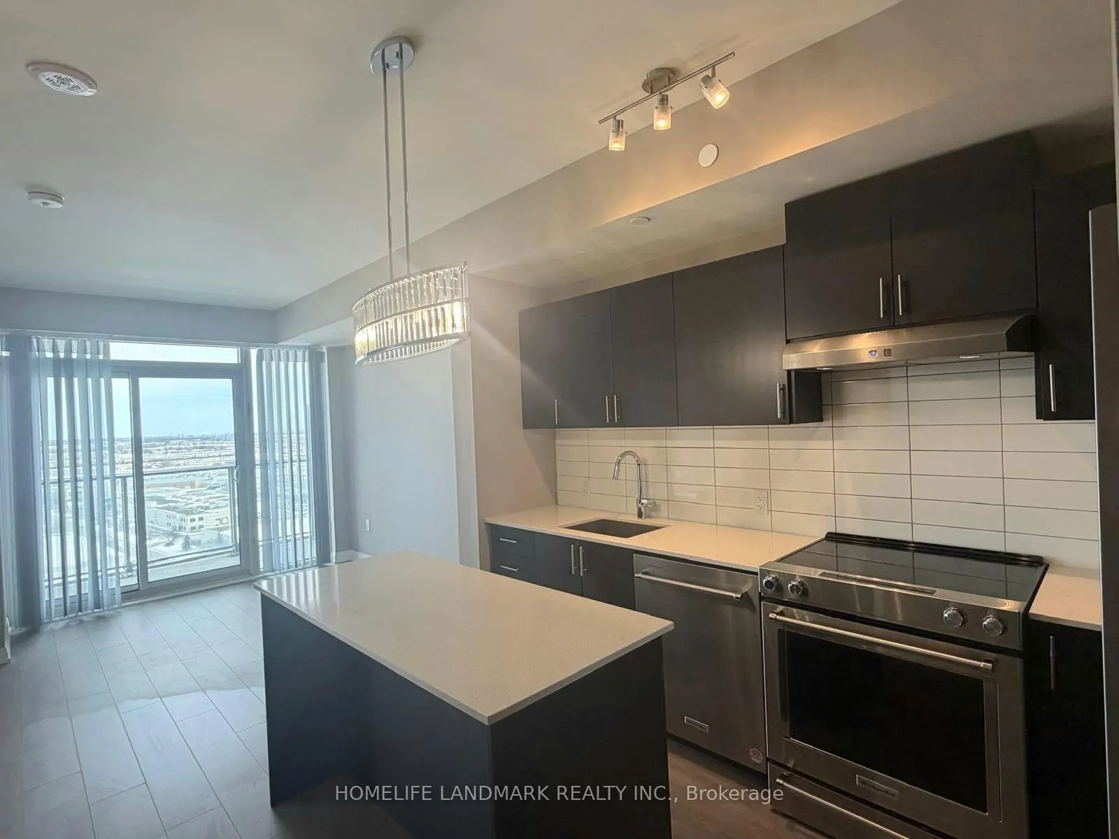 Photo 8 of Unit 1501, 9000 Jane Street, Vaughan, Vellore Village — HOMEH