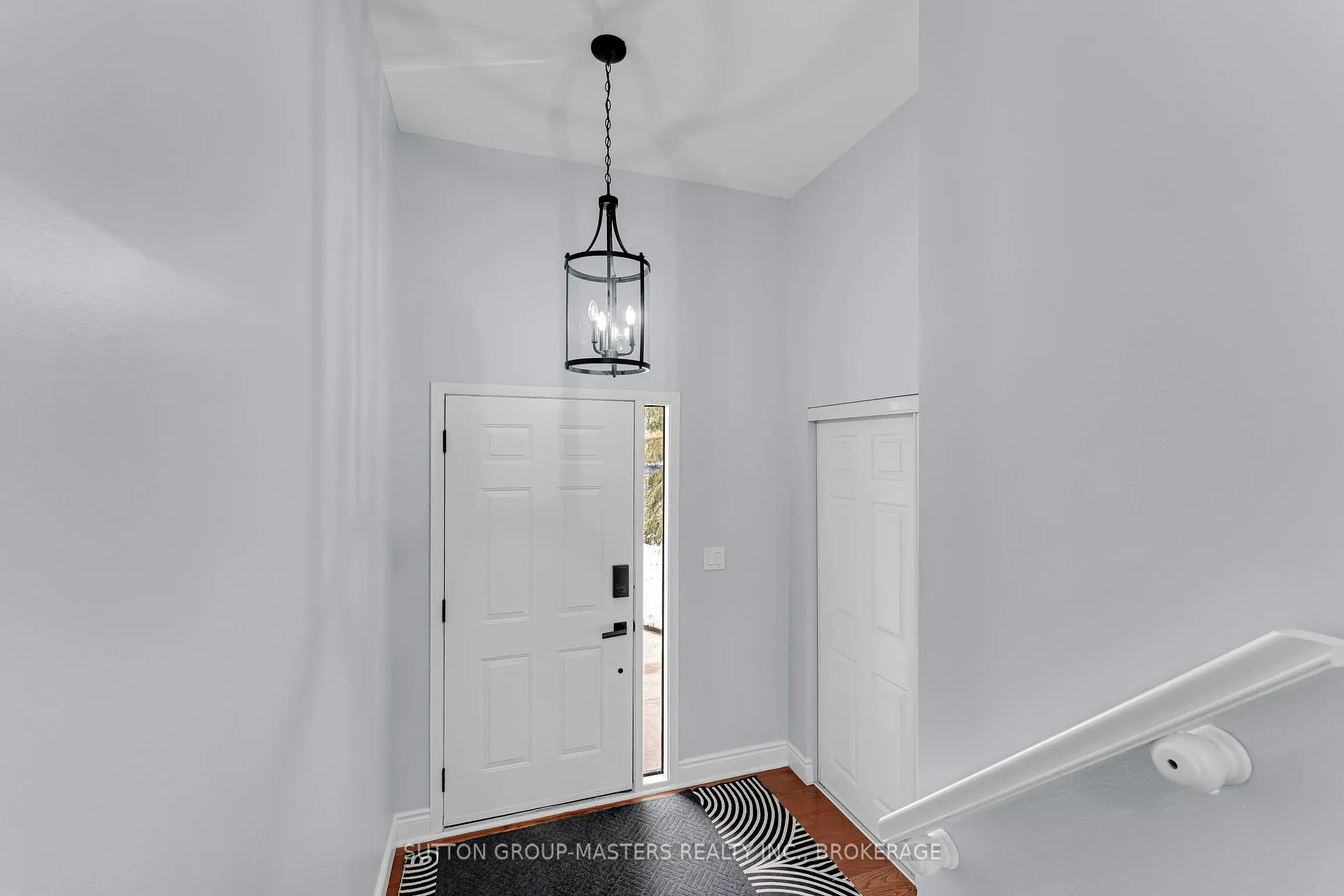 Photo 4 of 1120 Wintergreen Crescent, Kingston, City Northwest — HOMEH