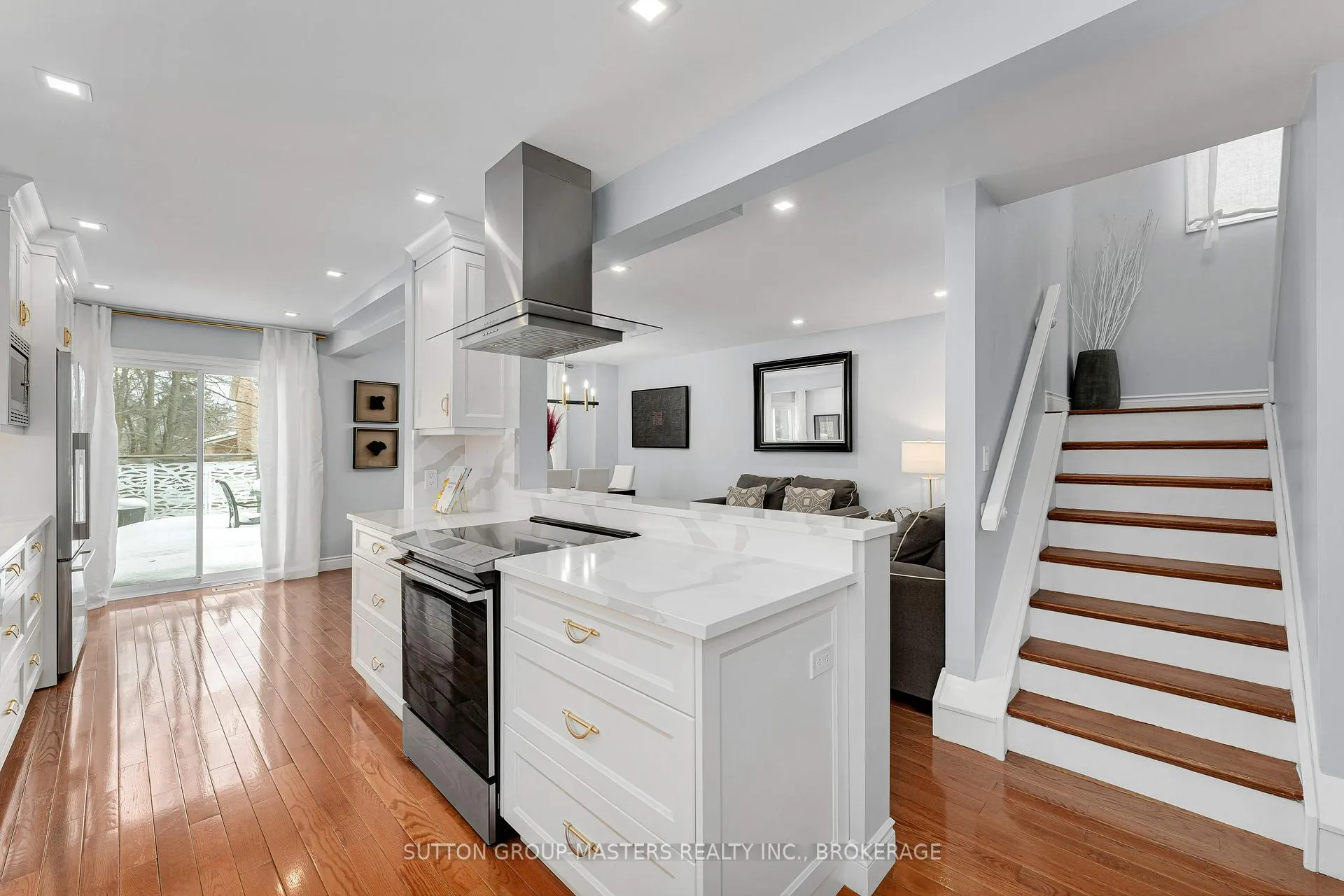 Photo 10 of 1120 Wintergreen Crescent, Kingston, City Northwest — HOMEH