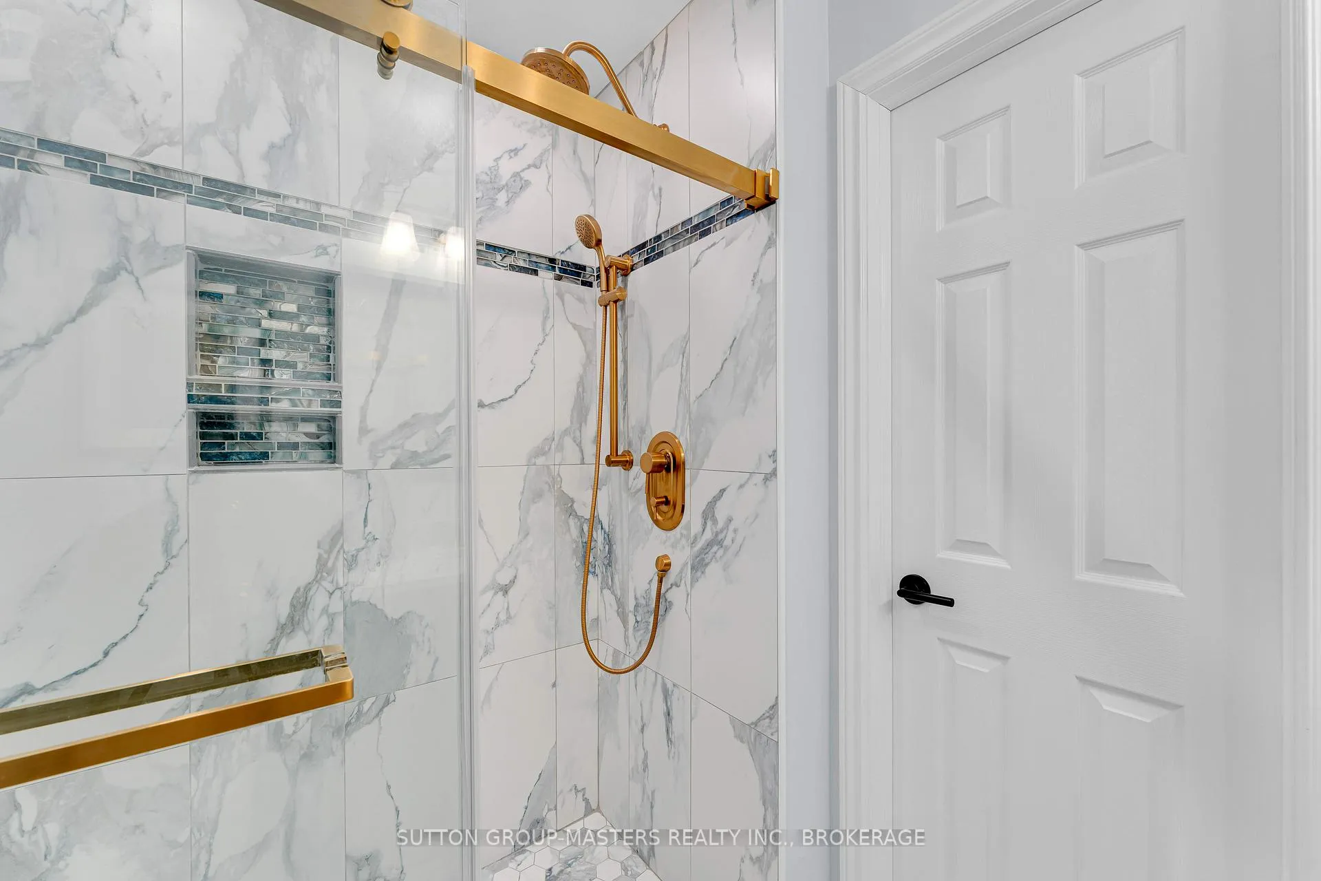 Photo 35 of 1120 Wintergreen Crescent, Kingston, City Northwest — HOMEH