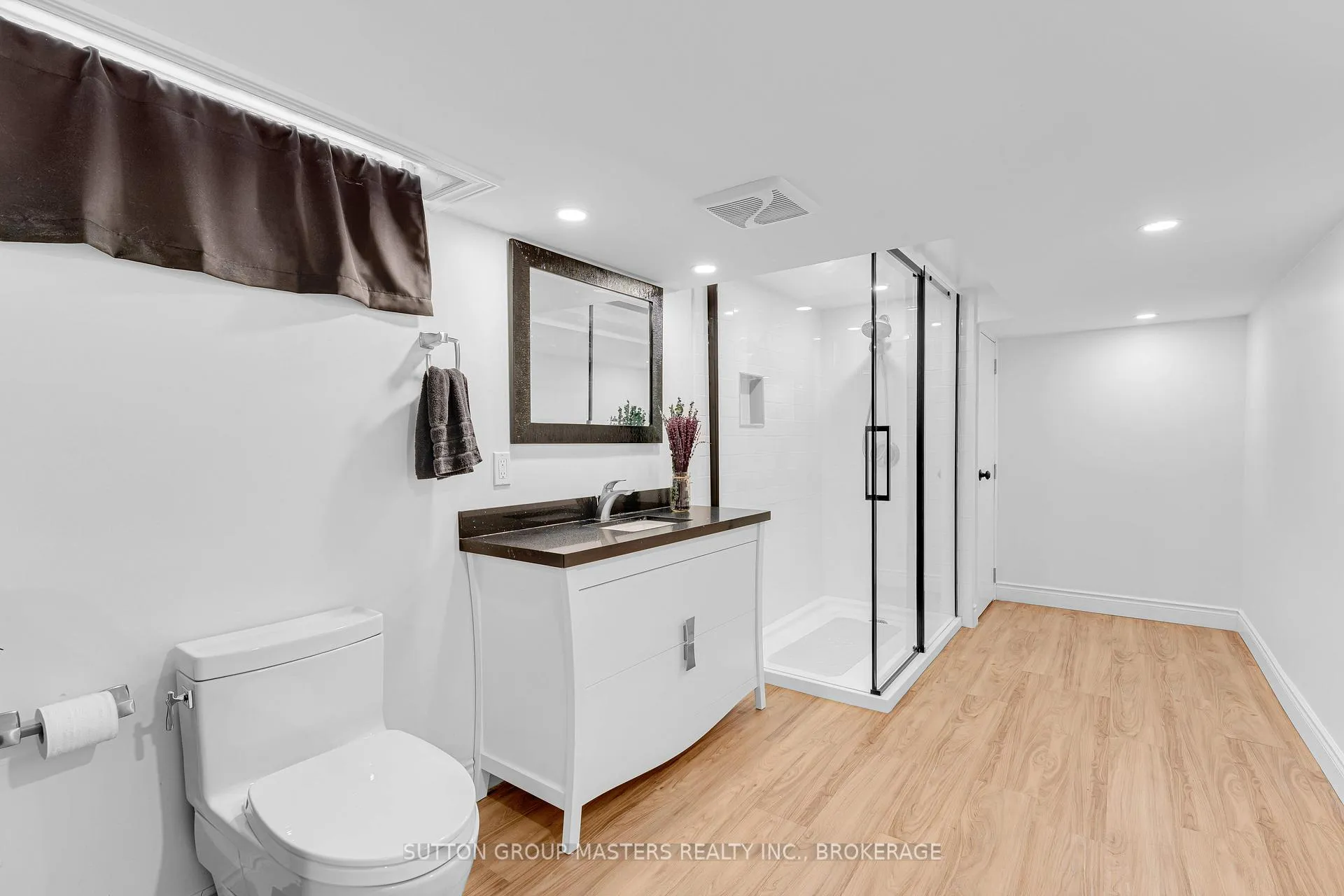 Photo 39 of 1120 Wintergreen Crescent, Kingston, City Northwest — HOMEH
