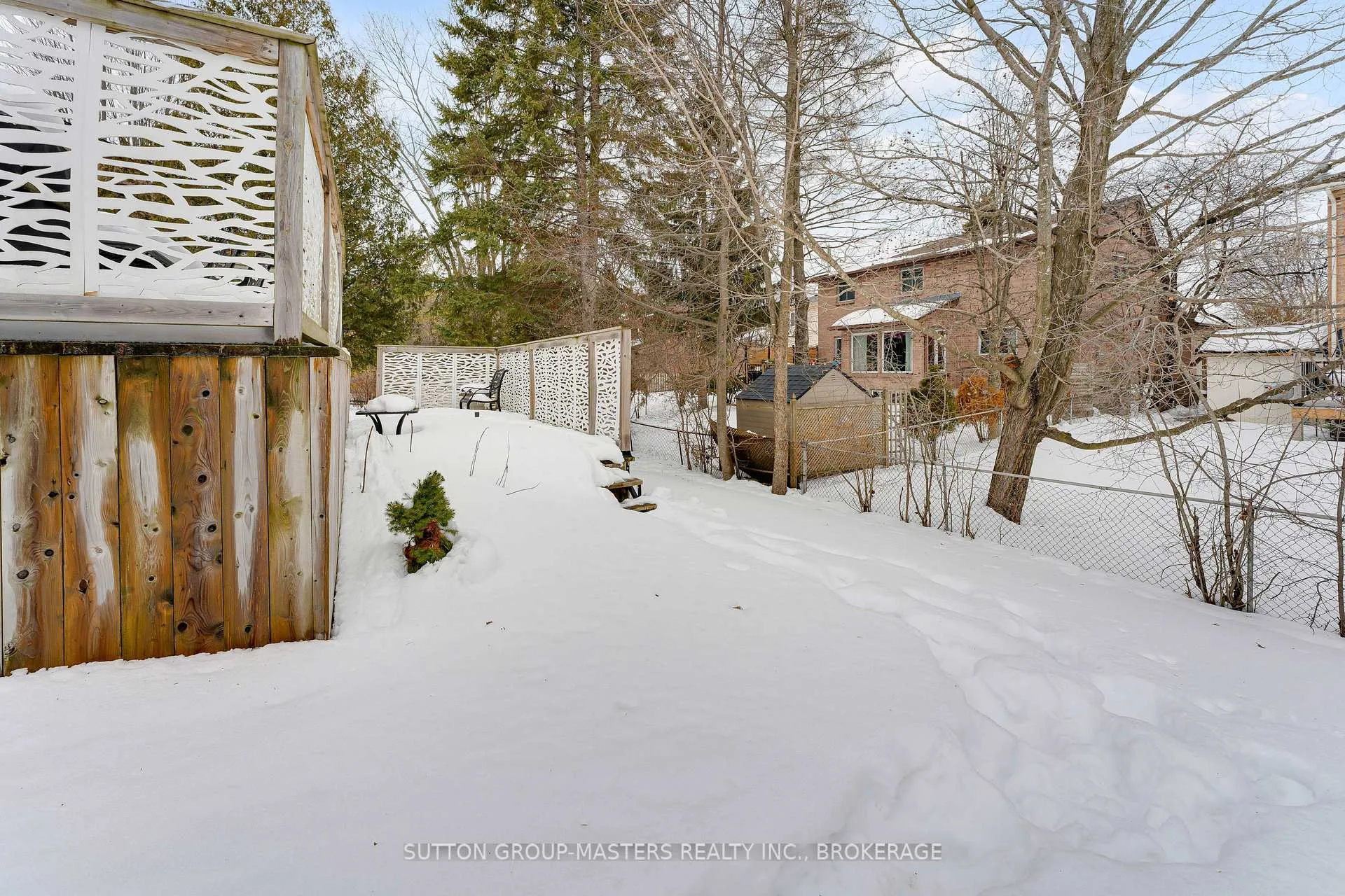 Photo 46 of 1120 Wintergreen Crescent, Kingston, City Northwest — HOMEH
