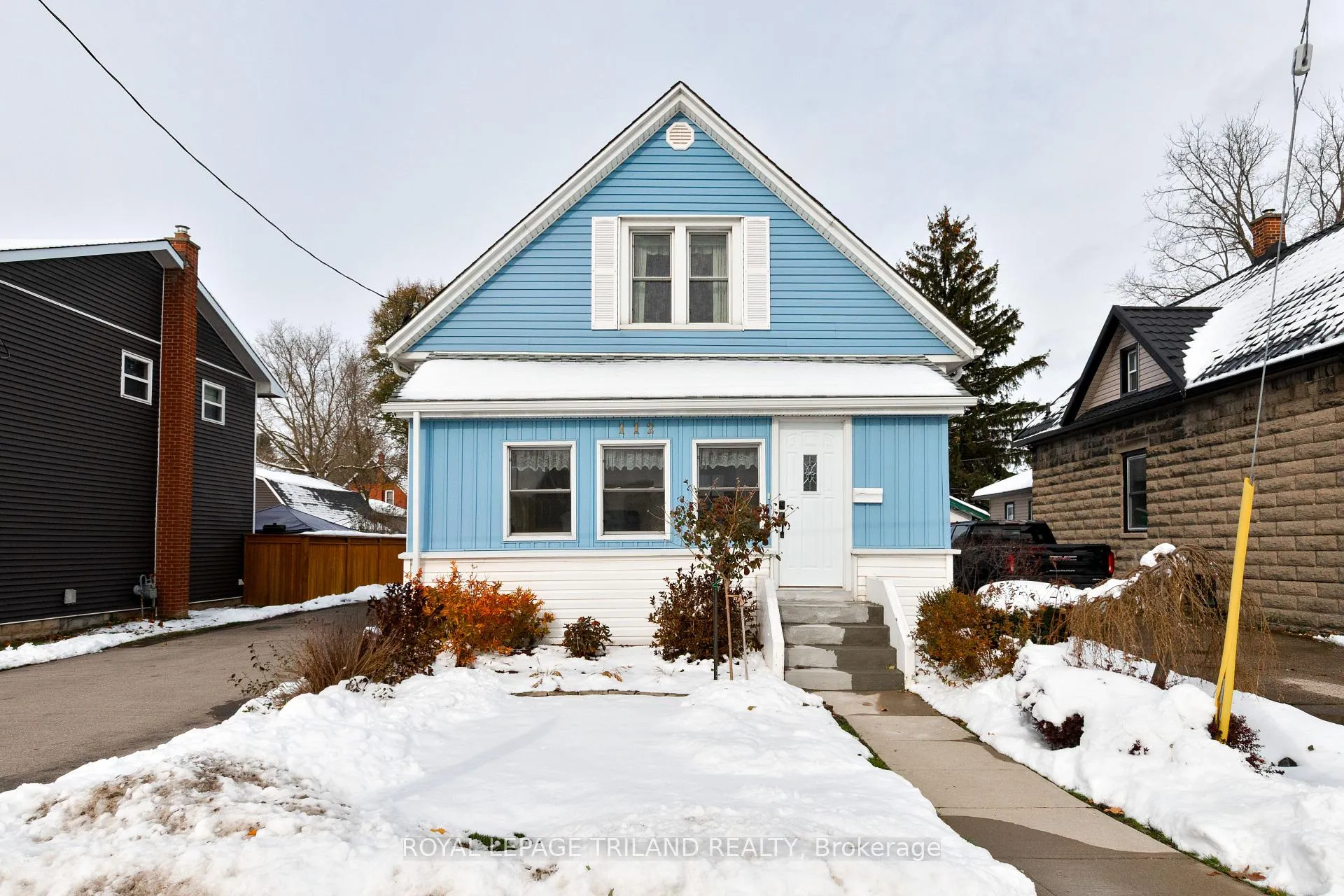 Photo 1 of 112 Elm Street, St. Thomas — HOMEH
