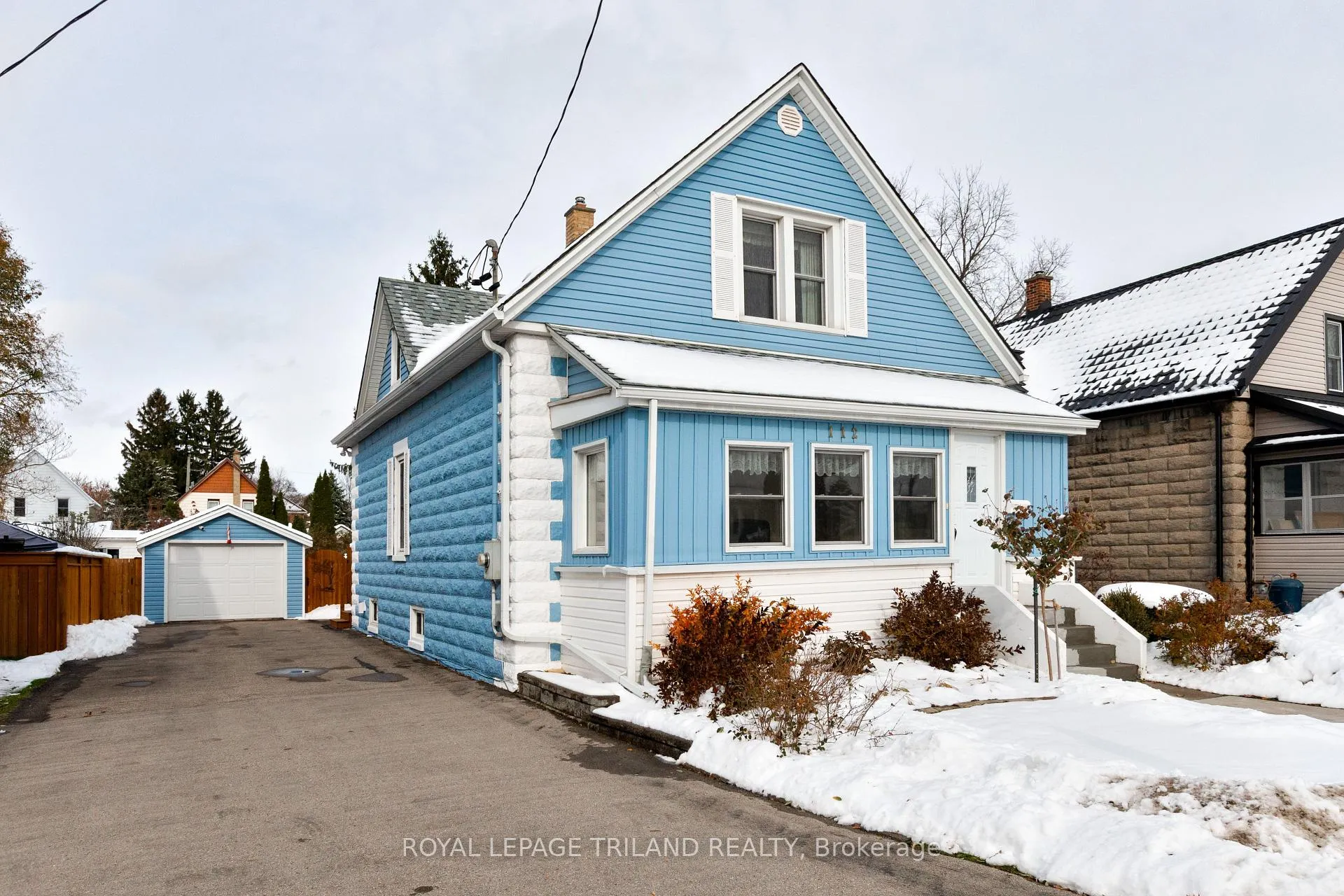 Photo 8 of 112 Elm Street, St. Thomas — HOMEH