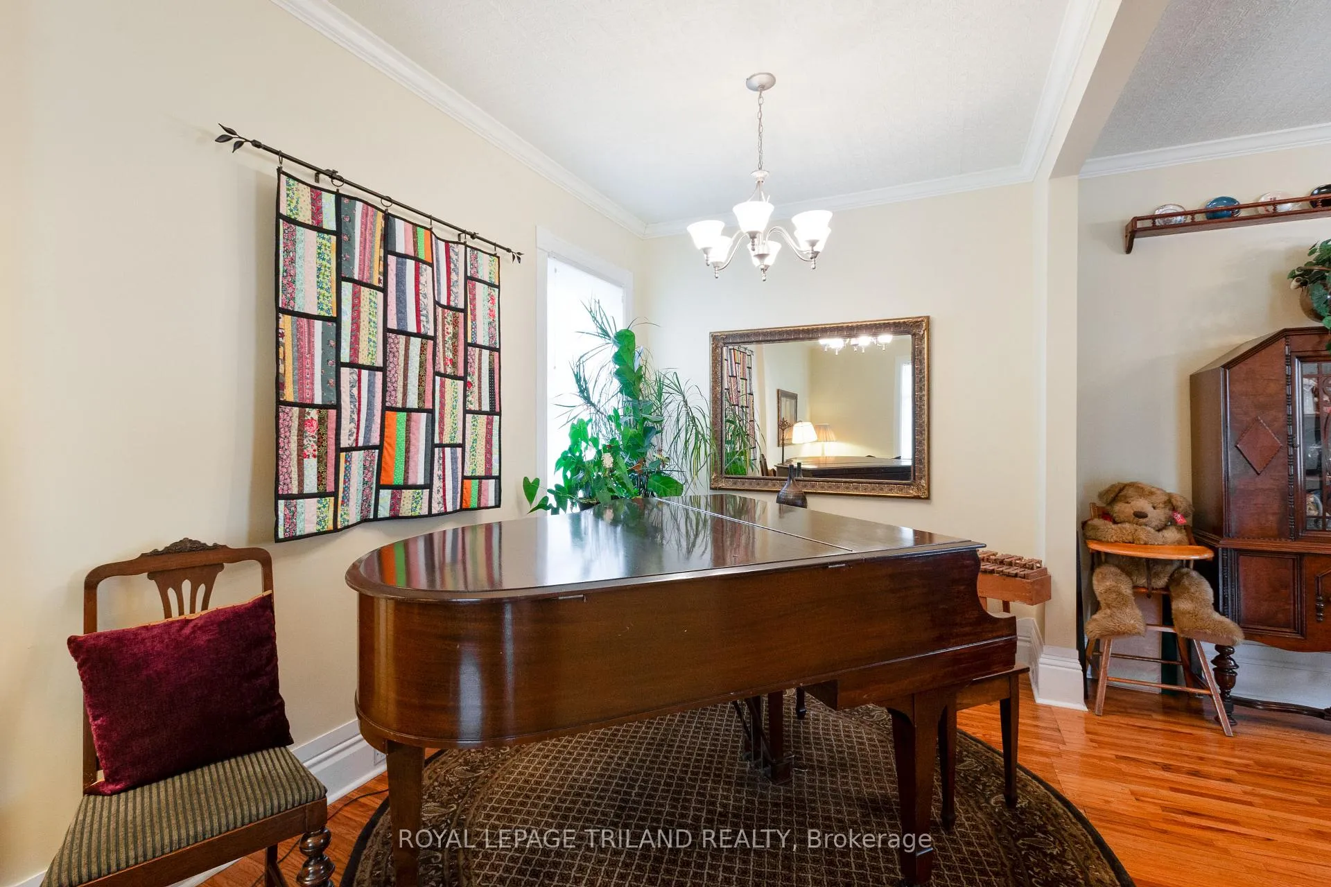 Photo 14 of 112 Elm Street, St. Thomas — HOMEH