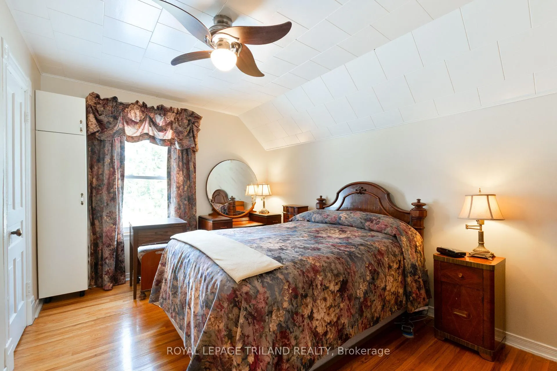 Photo 29 of 112 Elm Street, St. Thomas — HOMEH