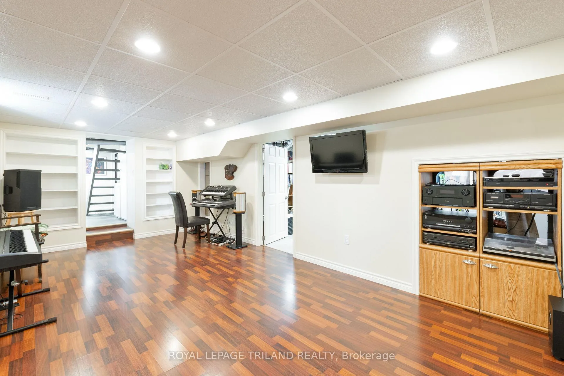 Photo 34 of 112 Elm Street, St. Thomas — HOMEH