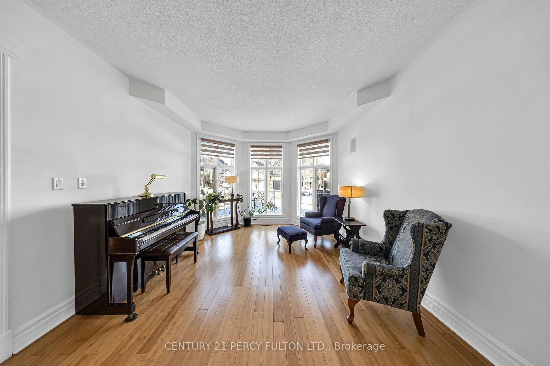 Photo 9 of 131 Bowles Drive, Ajax, Central West — HOMEH
