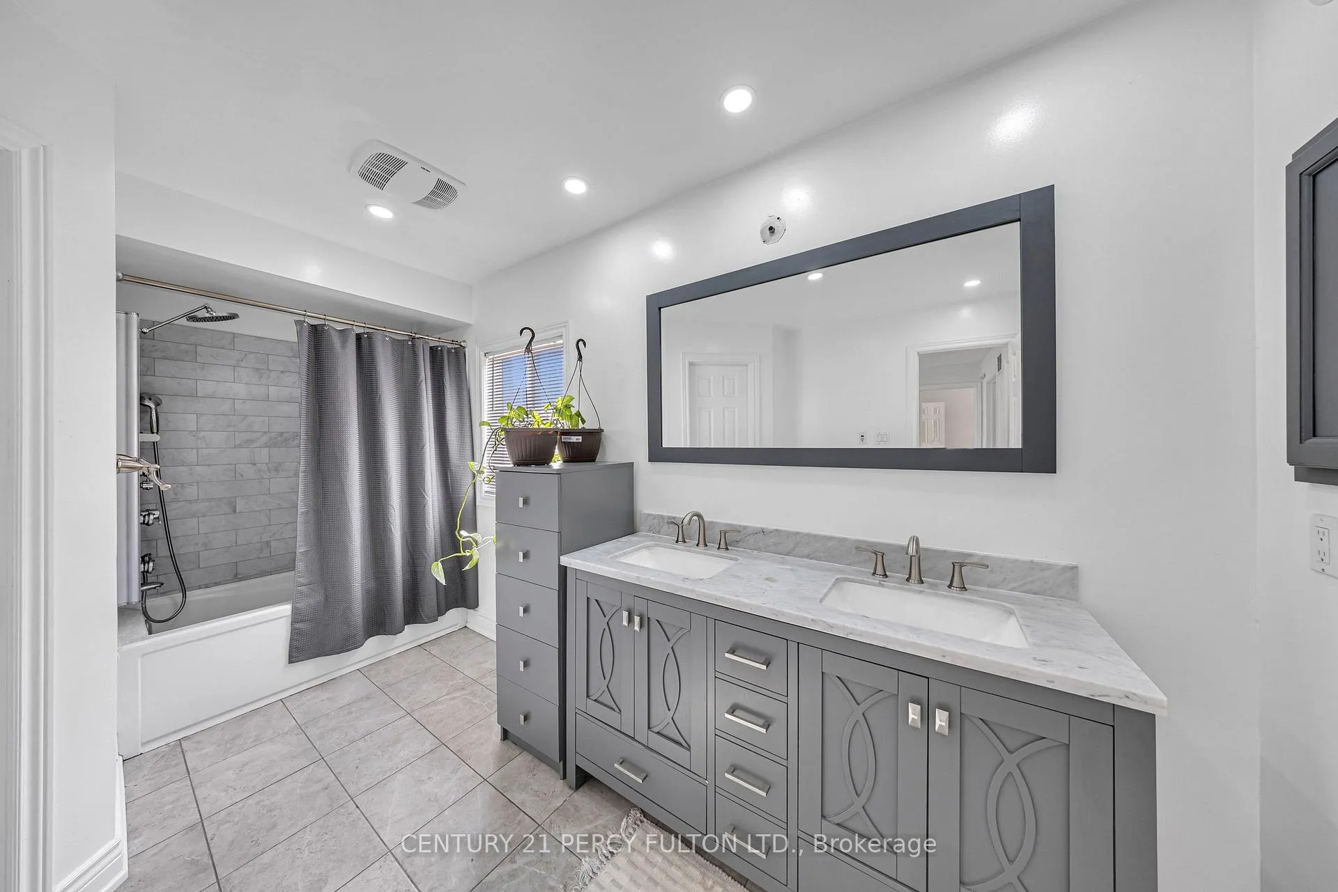 Photo 35 of 131 Bowles Drive, Ajax, Central West — HOMEH