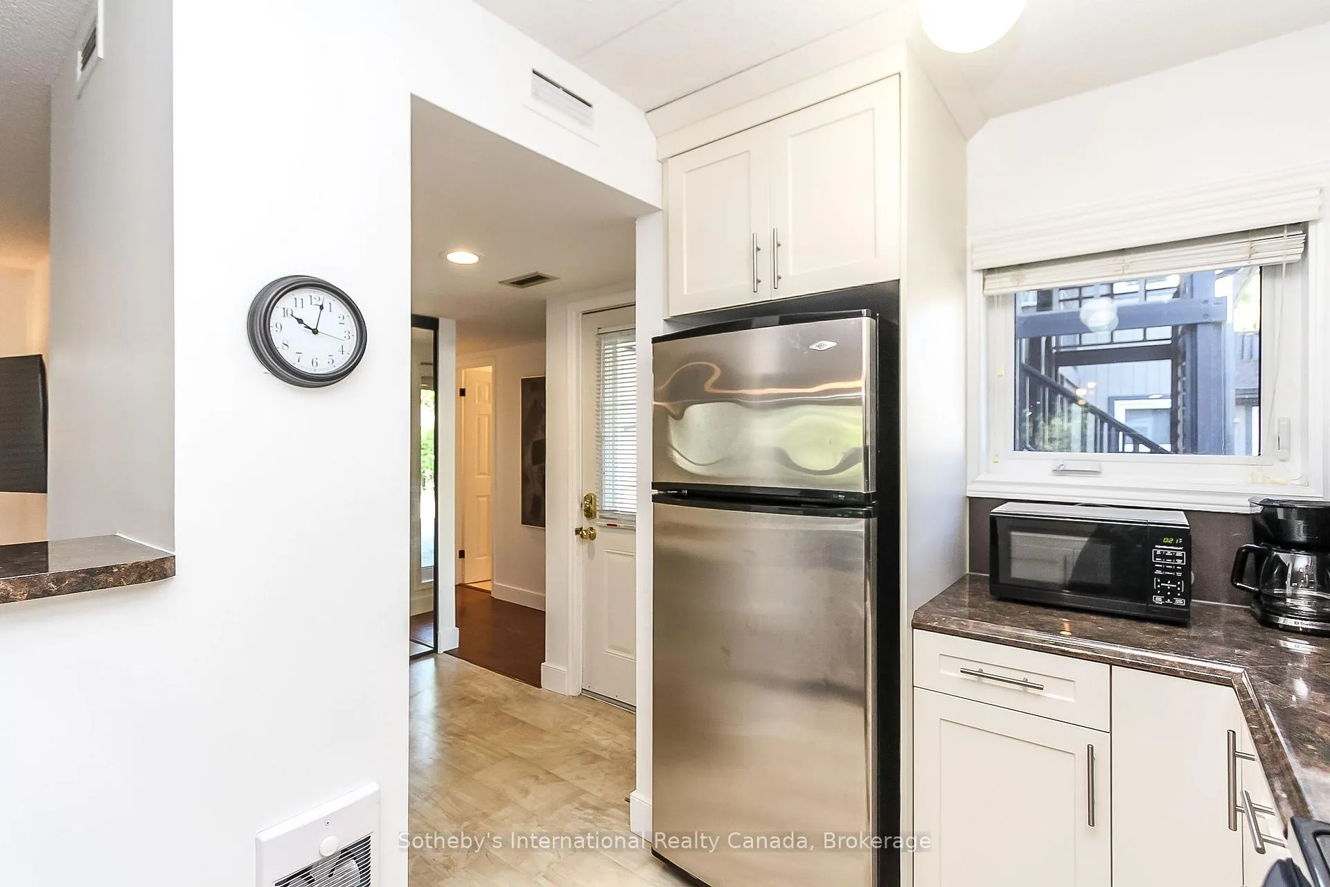 Photo 5 of 411 Mariners Way, Collingwood — HOMEH