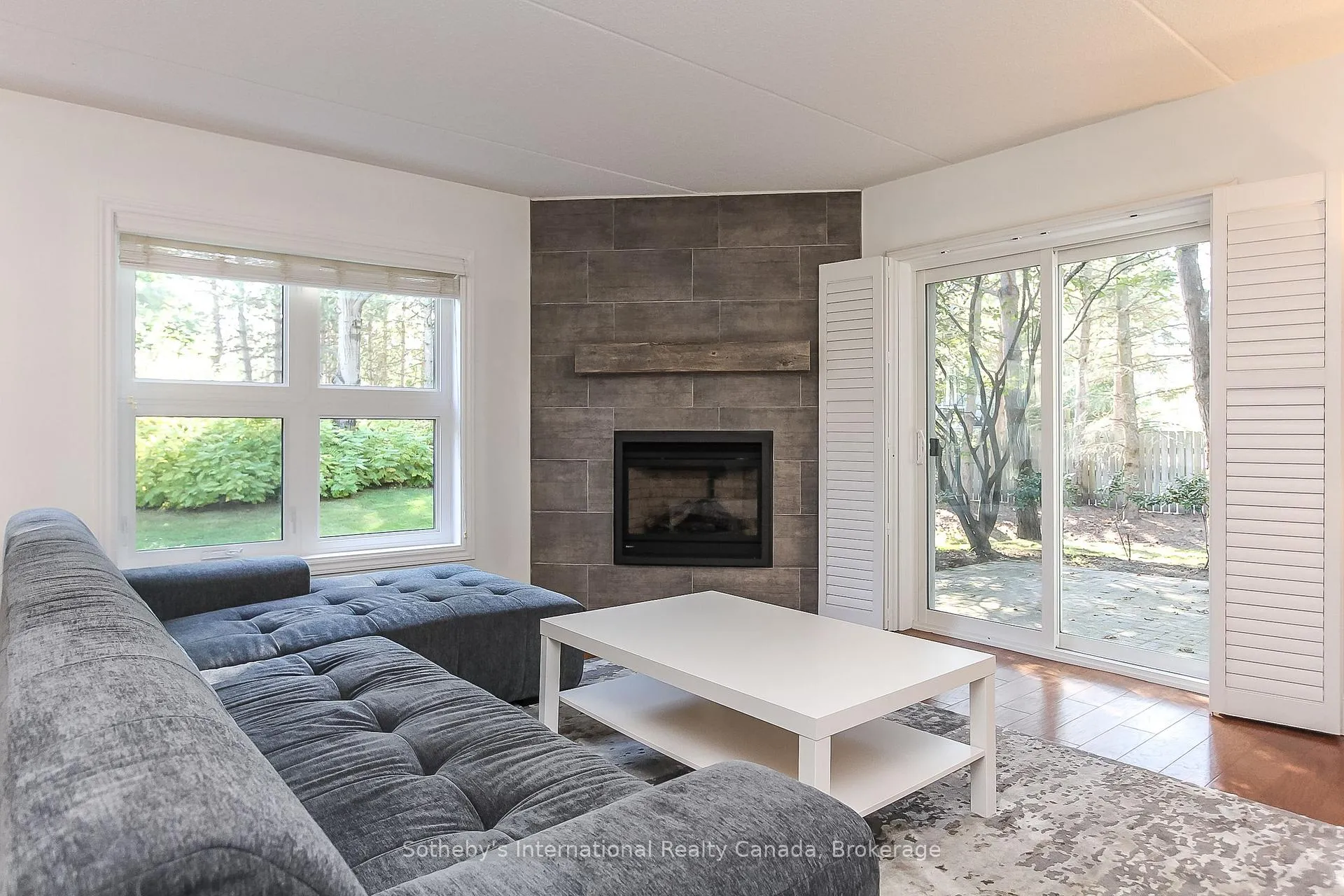 Photo 8 of 411 Mariners Way, Collingwood — HOMEH