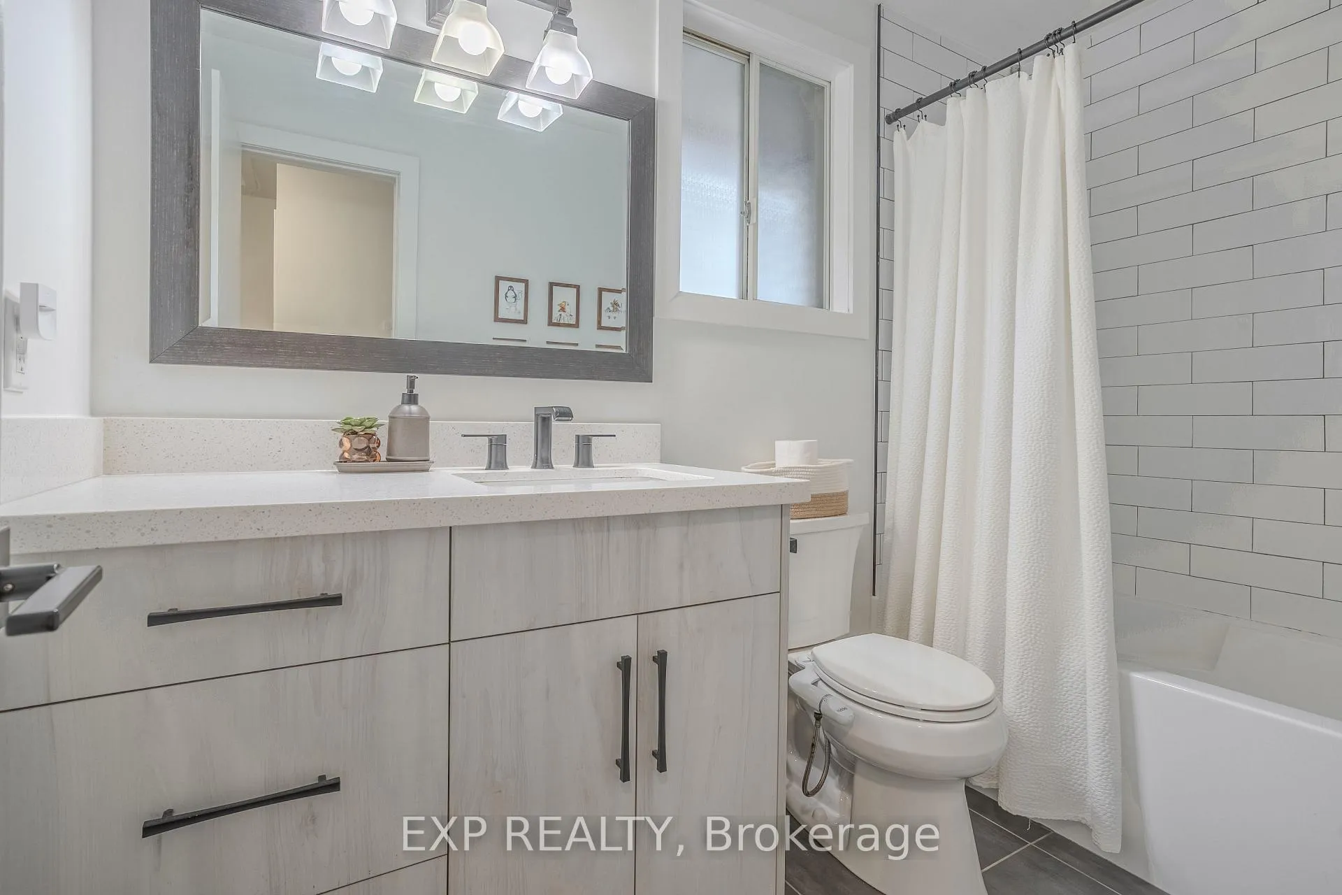 Photo 7 of 12 Lailey Street, St. Catharines, Facer — HOMEH