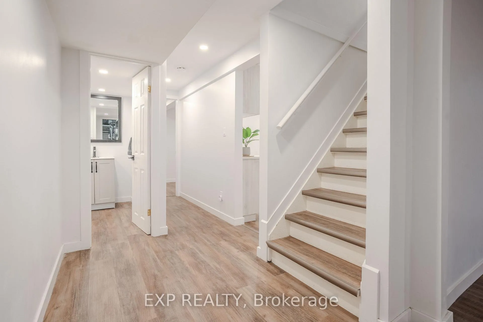 Photo 12 of 12 Lailey Street, St. Catharines, Facer — HOMEH