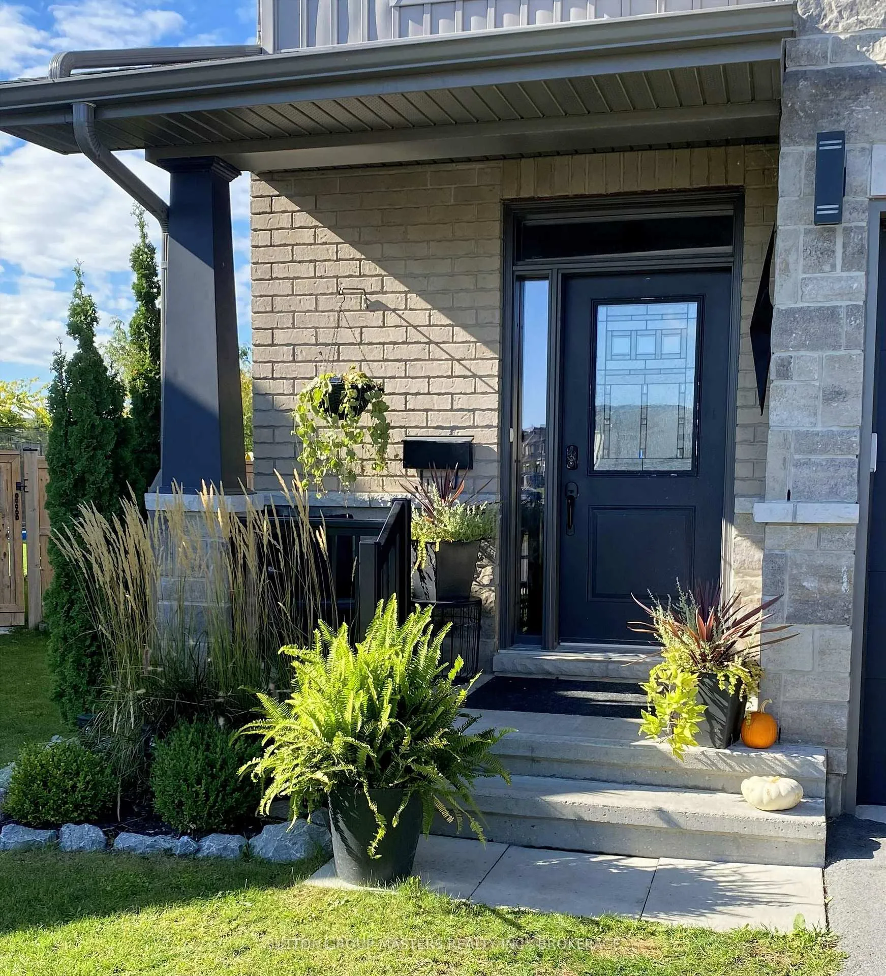 Photo 4 of 1423 Monarch Drive W, Kingston, City Northwest — HOMEH