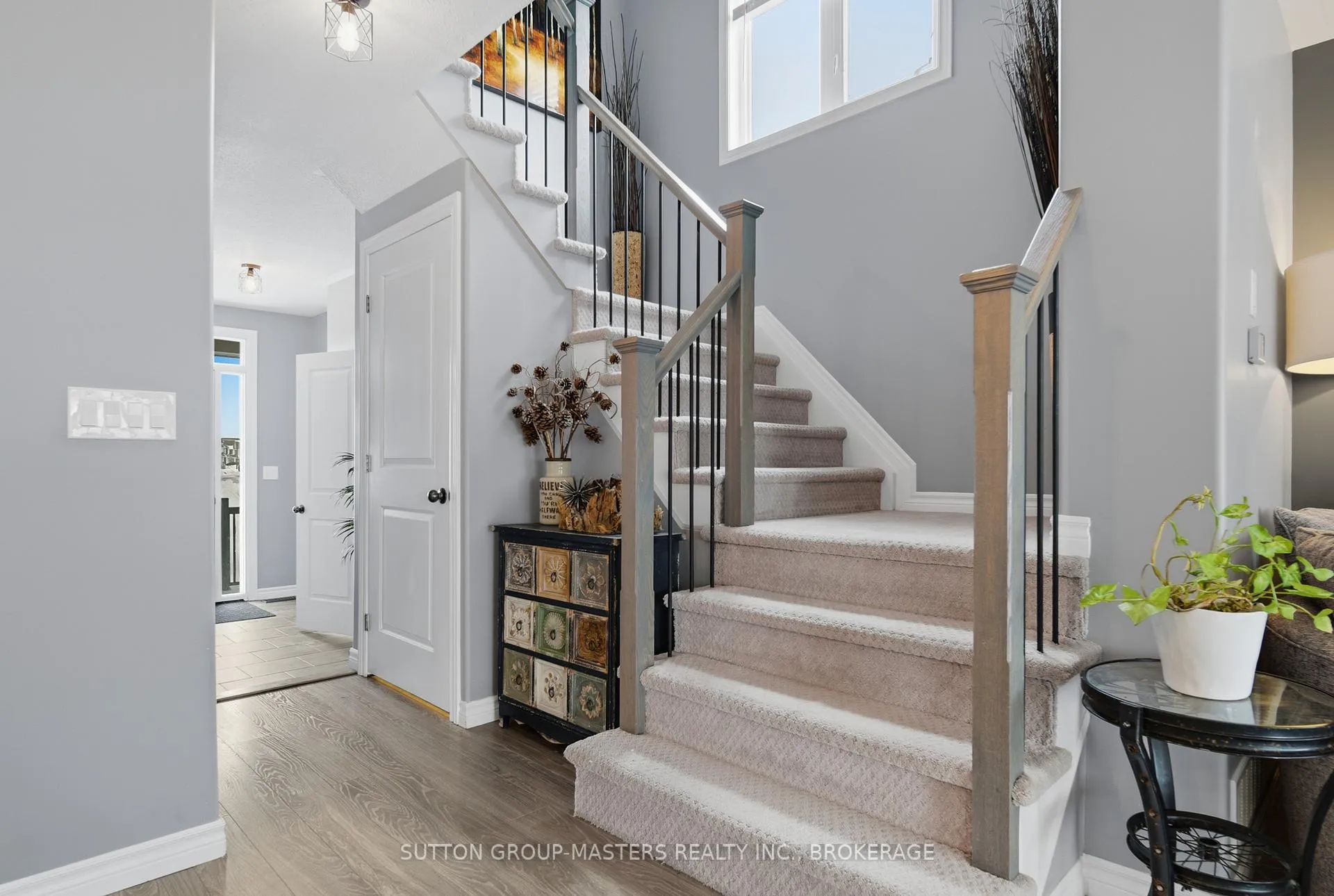 Photo 8 of 1423 Monarch Drive W, Kingston, City Northwest — HOMEH