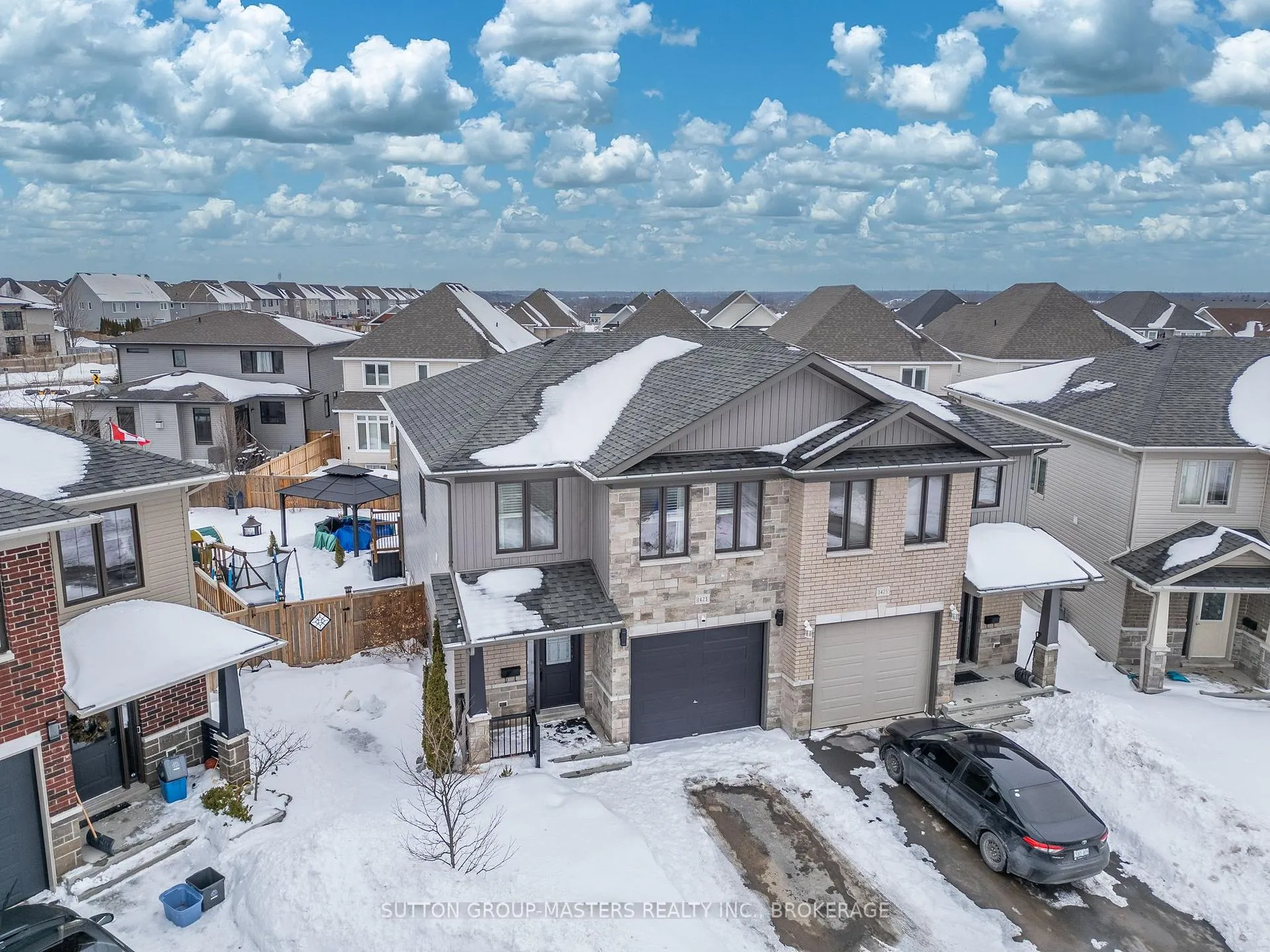 Photo 42 of 1423 Monarch Drive W, Kingston, City Northwest — HOMEH