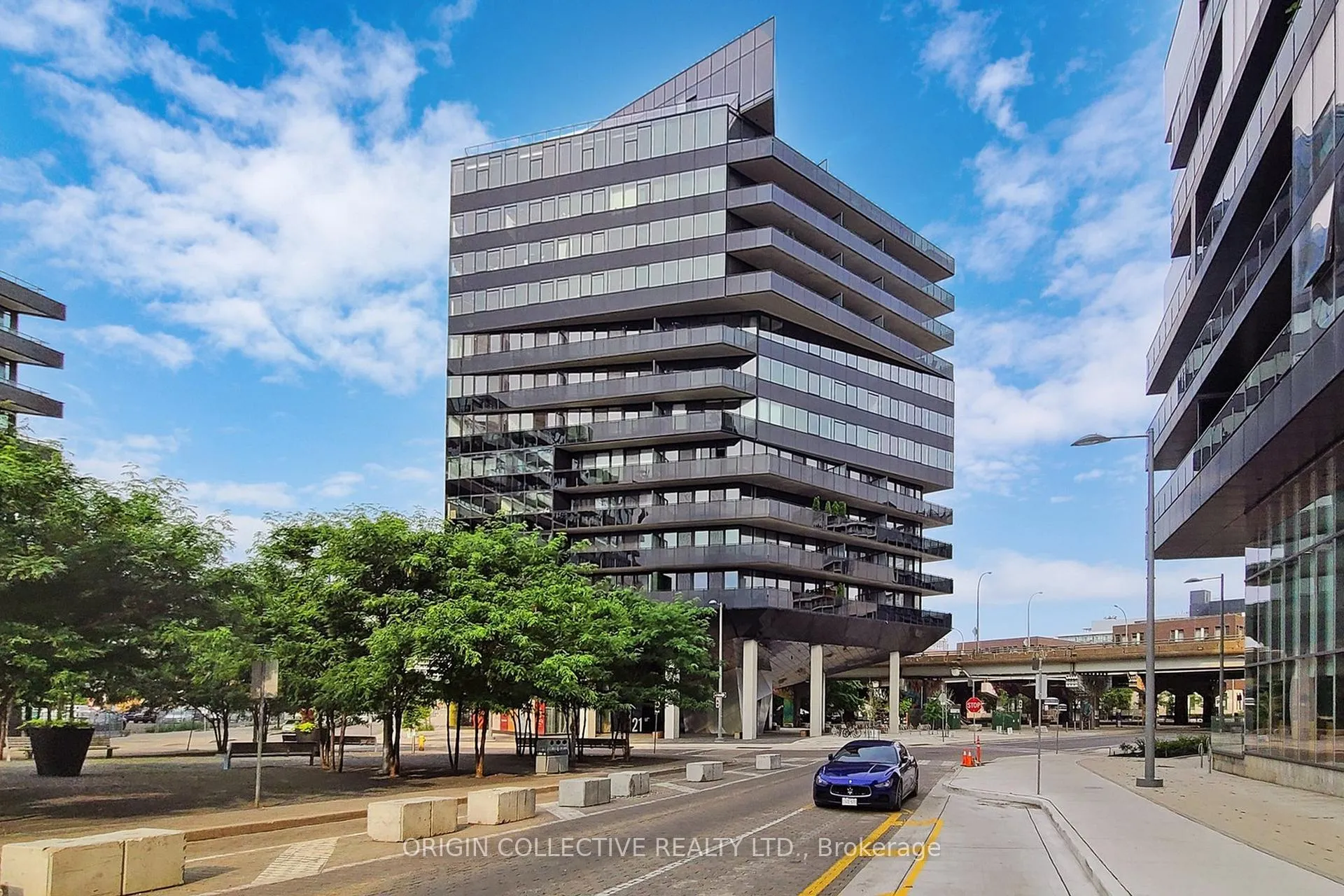 Photo 2 of Unit 1109, 21 Lawren Harris Square, Toronto, Waterfront Communities — HOMEH