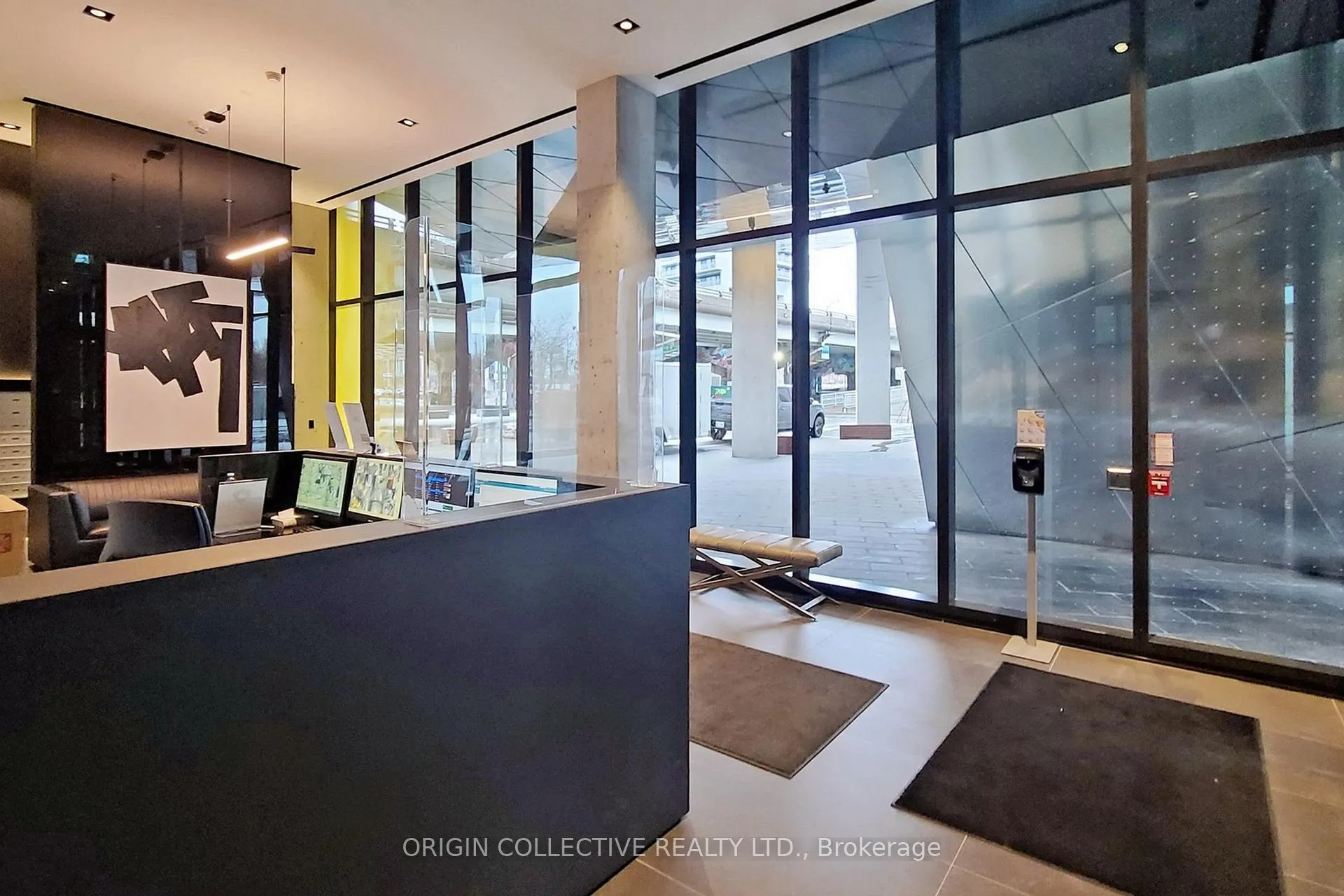 Photo 6 of Unit 1109, 21 Lawren Harris Square, Toronto, Waterfront Communities — HOMEH